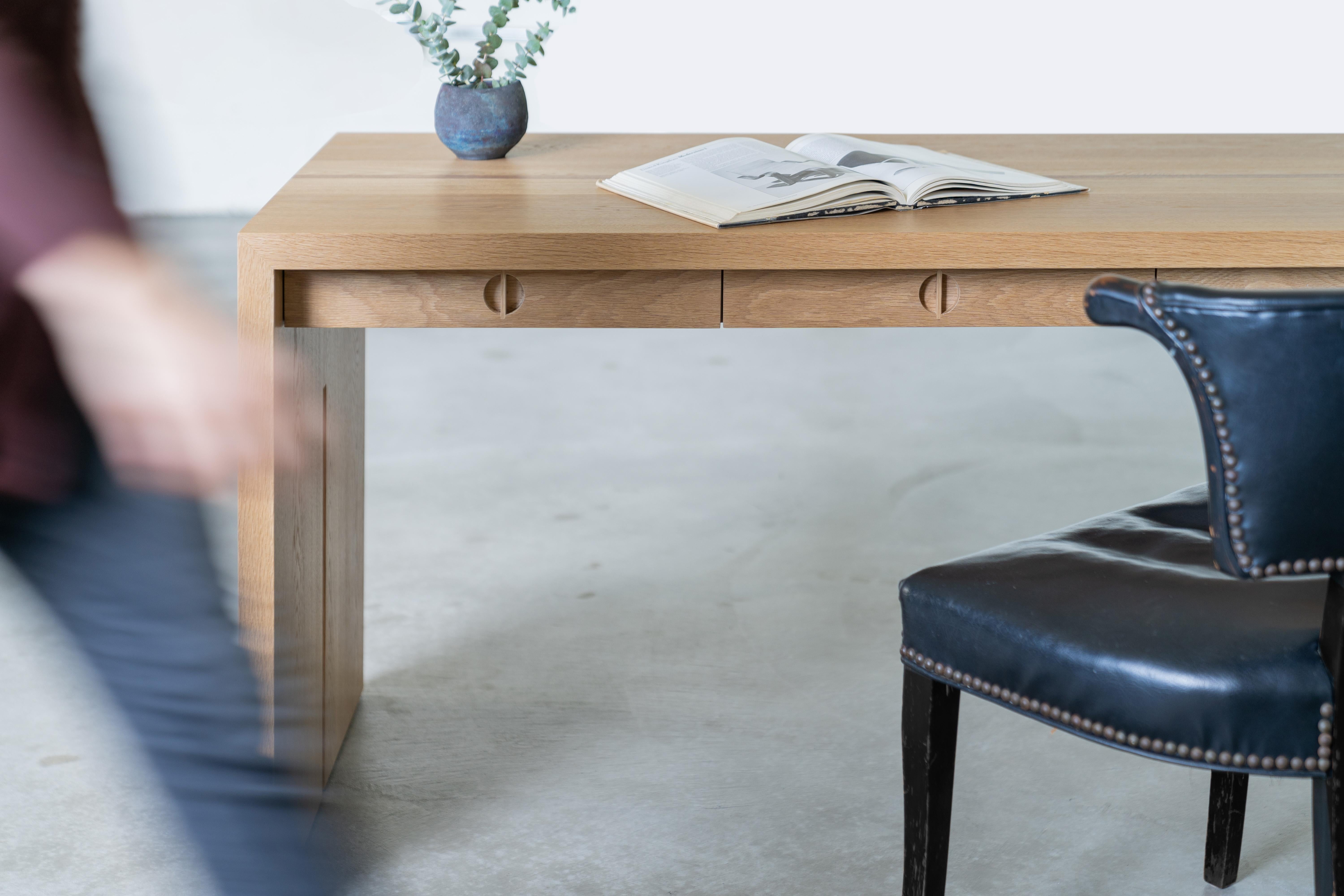 Solid Oak and Walnut Jameson Desk by Lynnea Jean, In-stock In condizioni Nuovo in vendita a Aitkin, MN