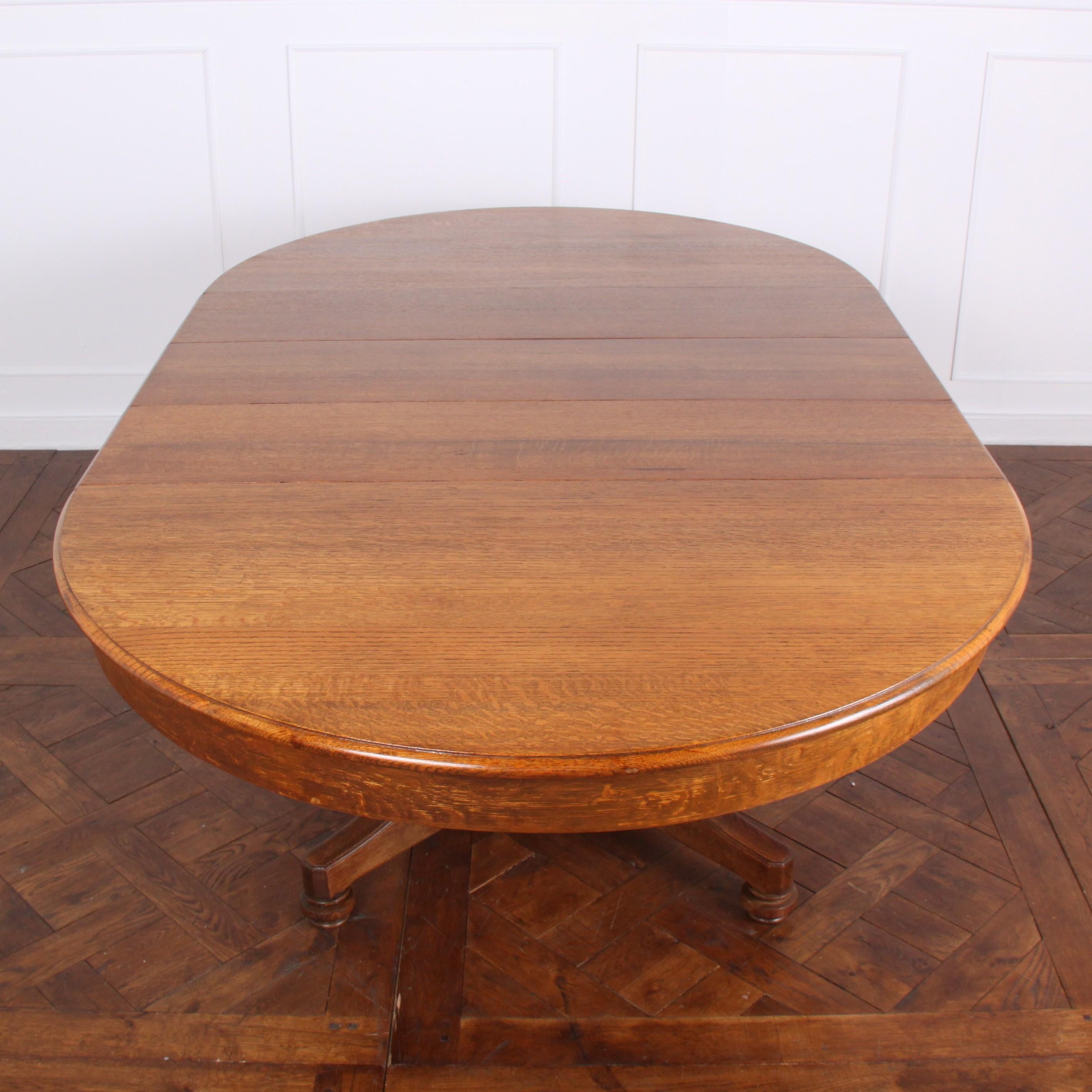 Arts and Crafts Solid Oak Arts & Crafts Style Round Dining Table