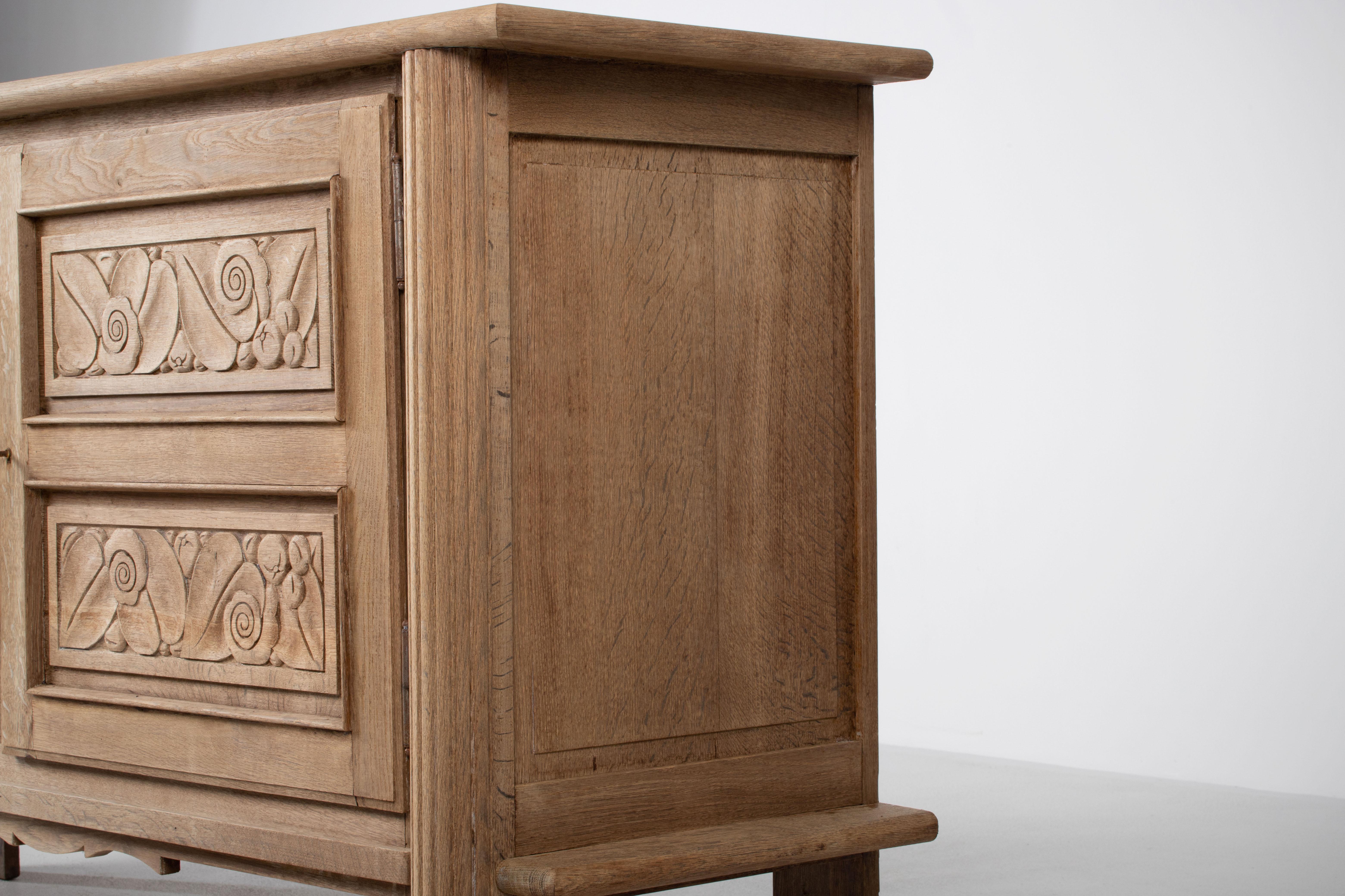 Solid Oak Cabinet, France, 1940s For Sale 10