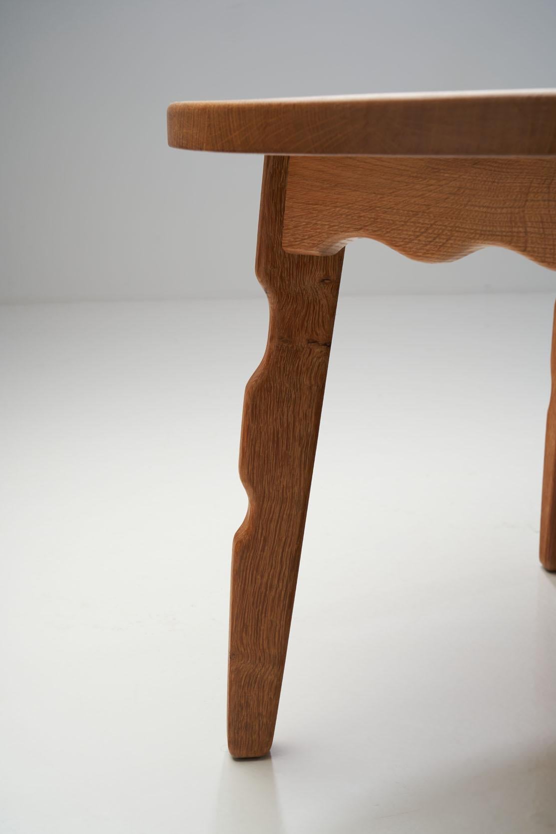 Solid Oak Coffee Table with Sculptural Legs, Denmark, ca 1950s For Sale 8
