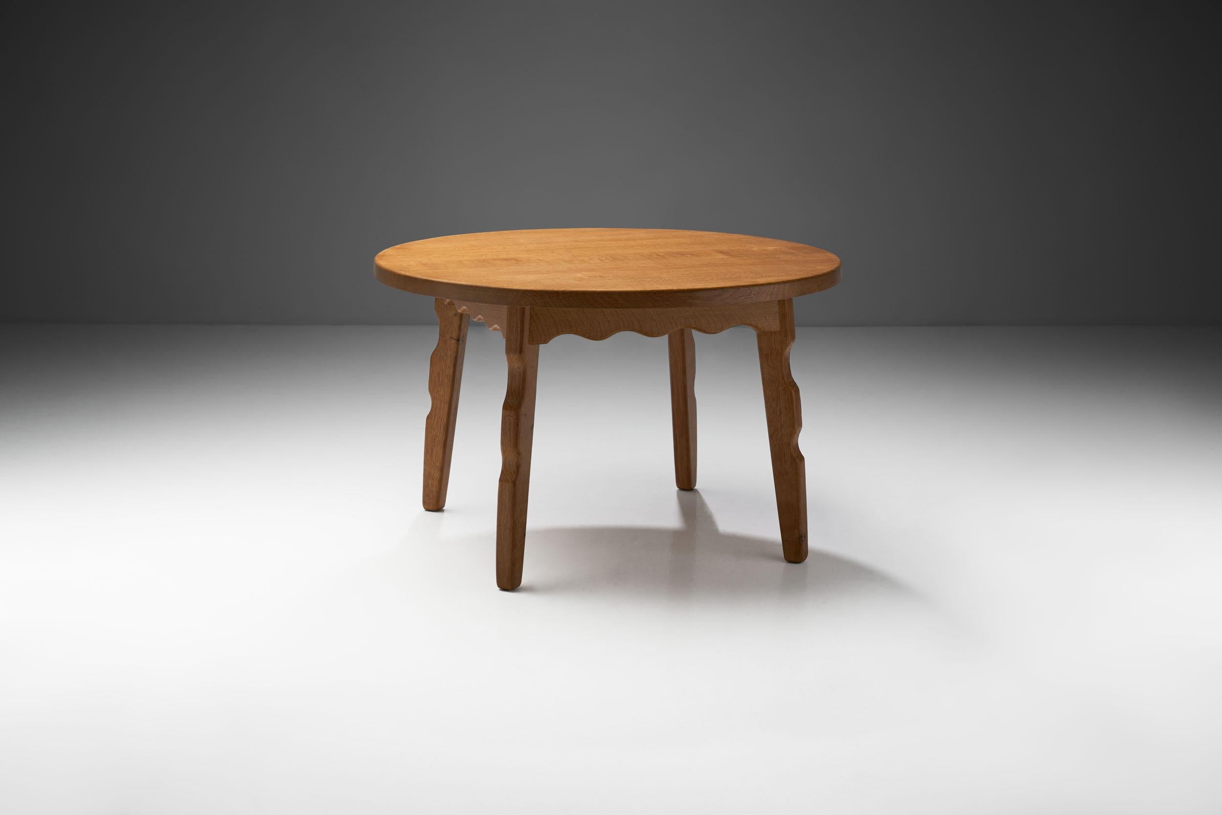 Scandinavian Modern Solid Oak Coffee Table with Sculptural Legs, Denmark, ca 1950s For Sale