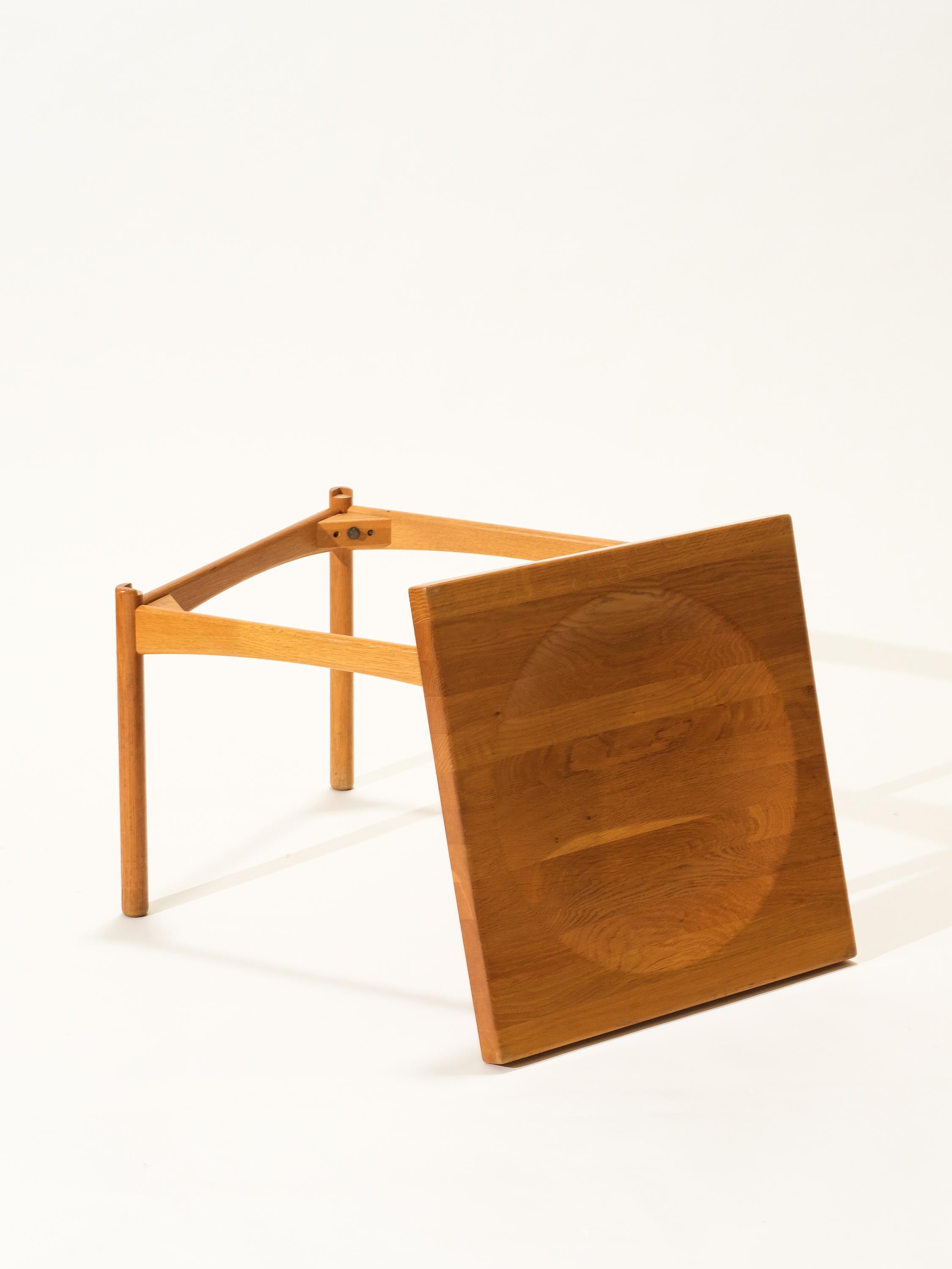 Solid Oak Coffee/Tray Table by Gunnar Myrstrand for Källemo, Sweden, 1960s For Sale 5