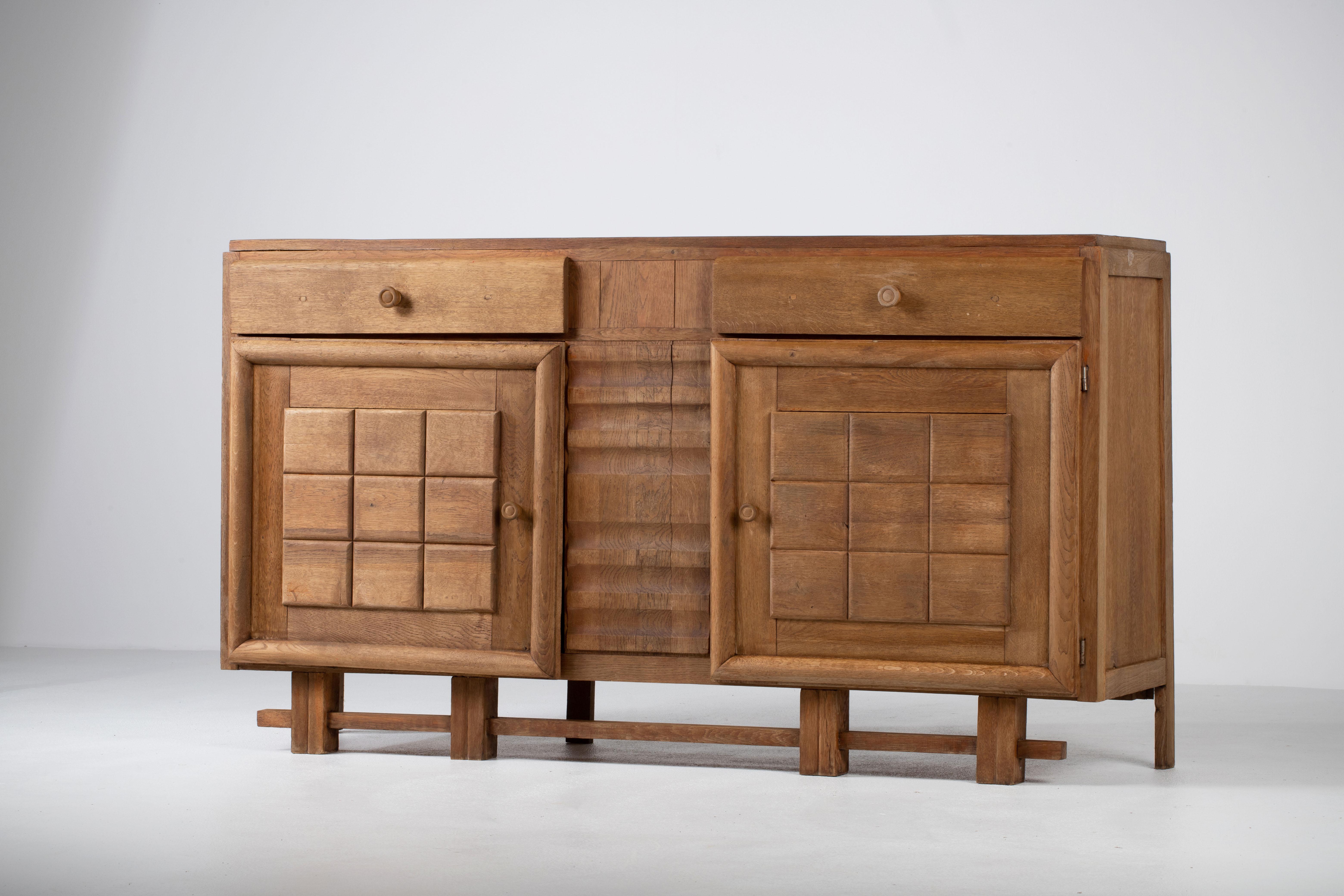 Solid Oak Credenza, France, 1940s For Sale 10