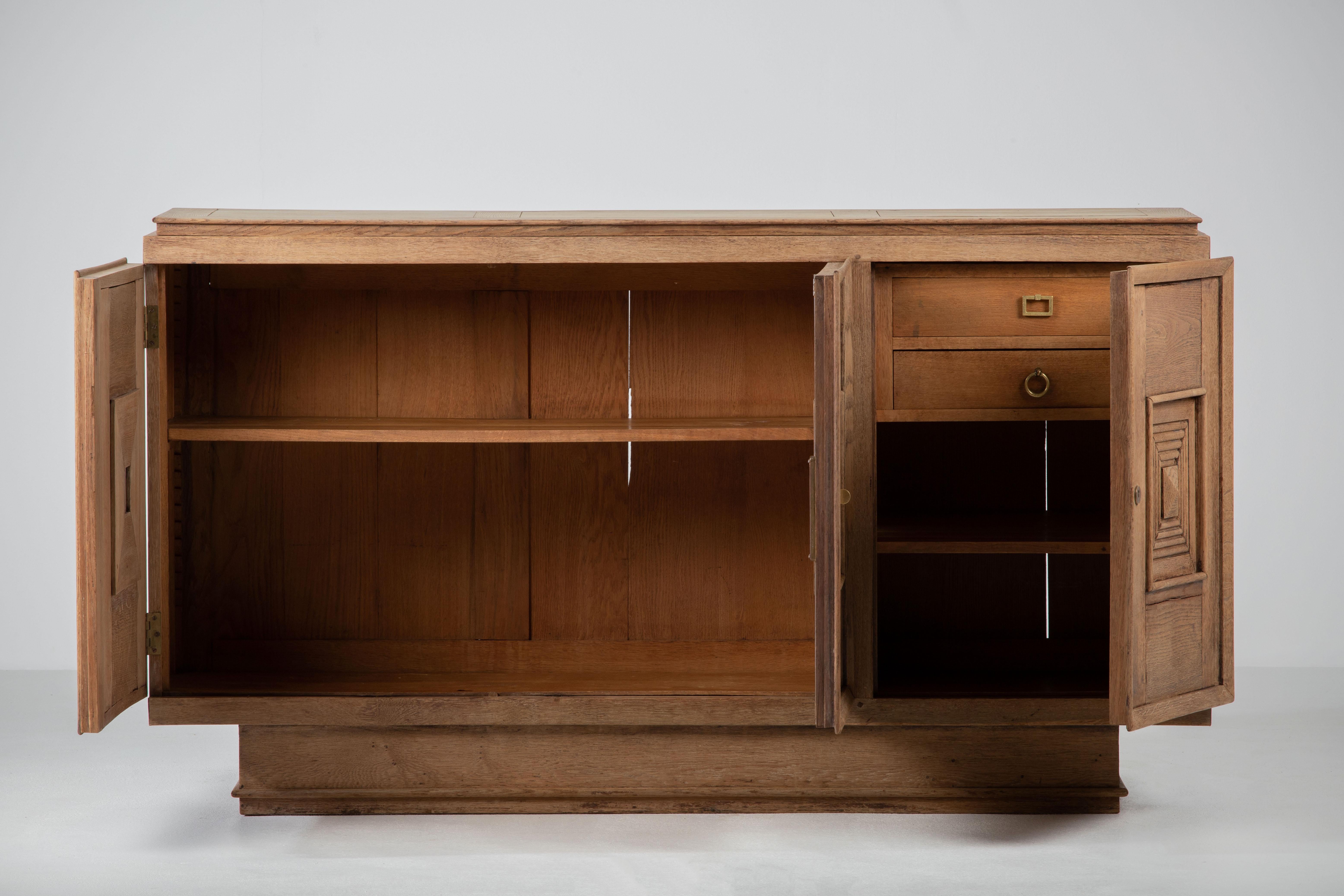 Mid-20th Century Solid Oak Credenza in Style of Maxime Old, France, 1940s For Sale