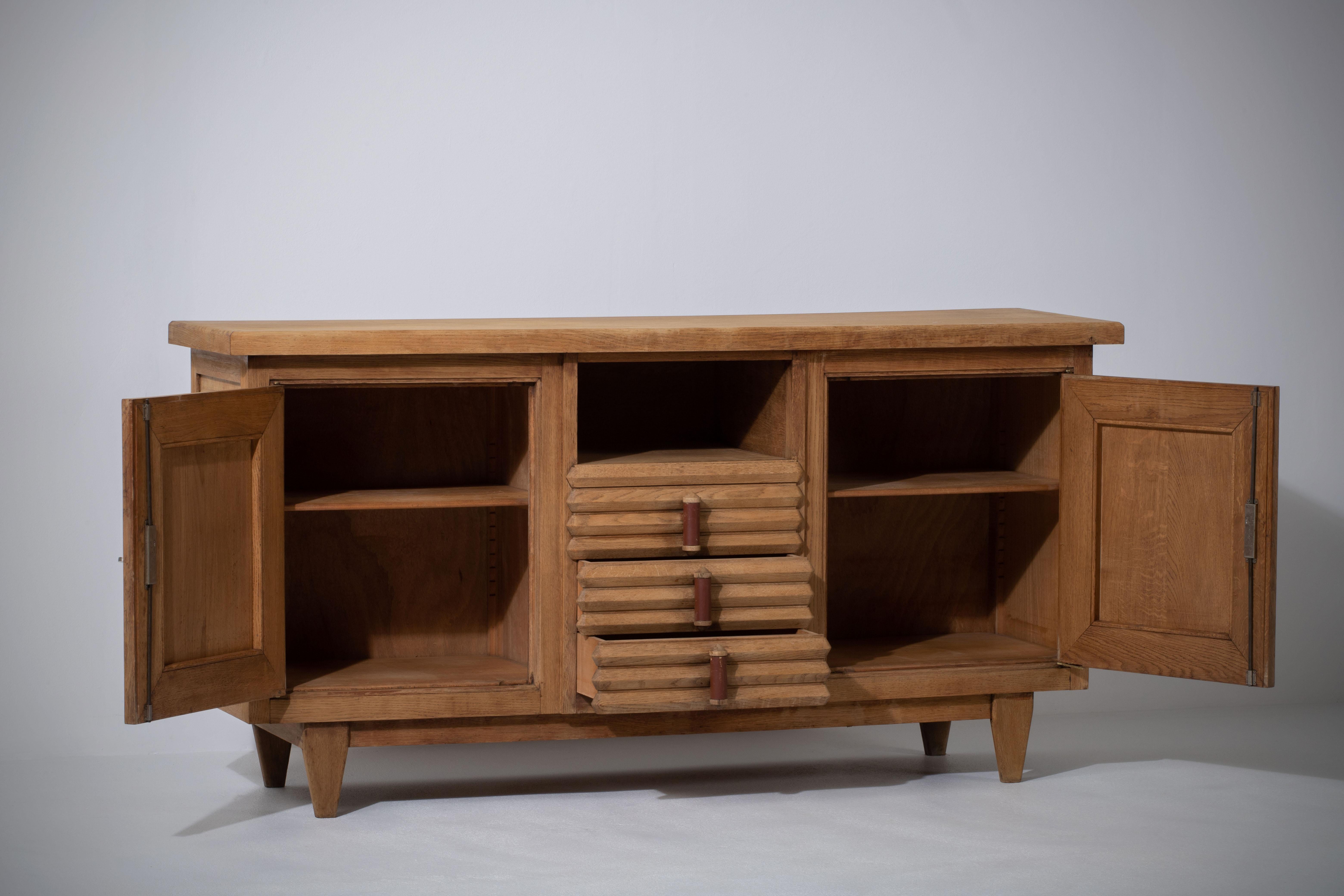 Art Deco Solid Oak Credenza with Graphic Details, France, 1940s For Sale