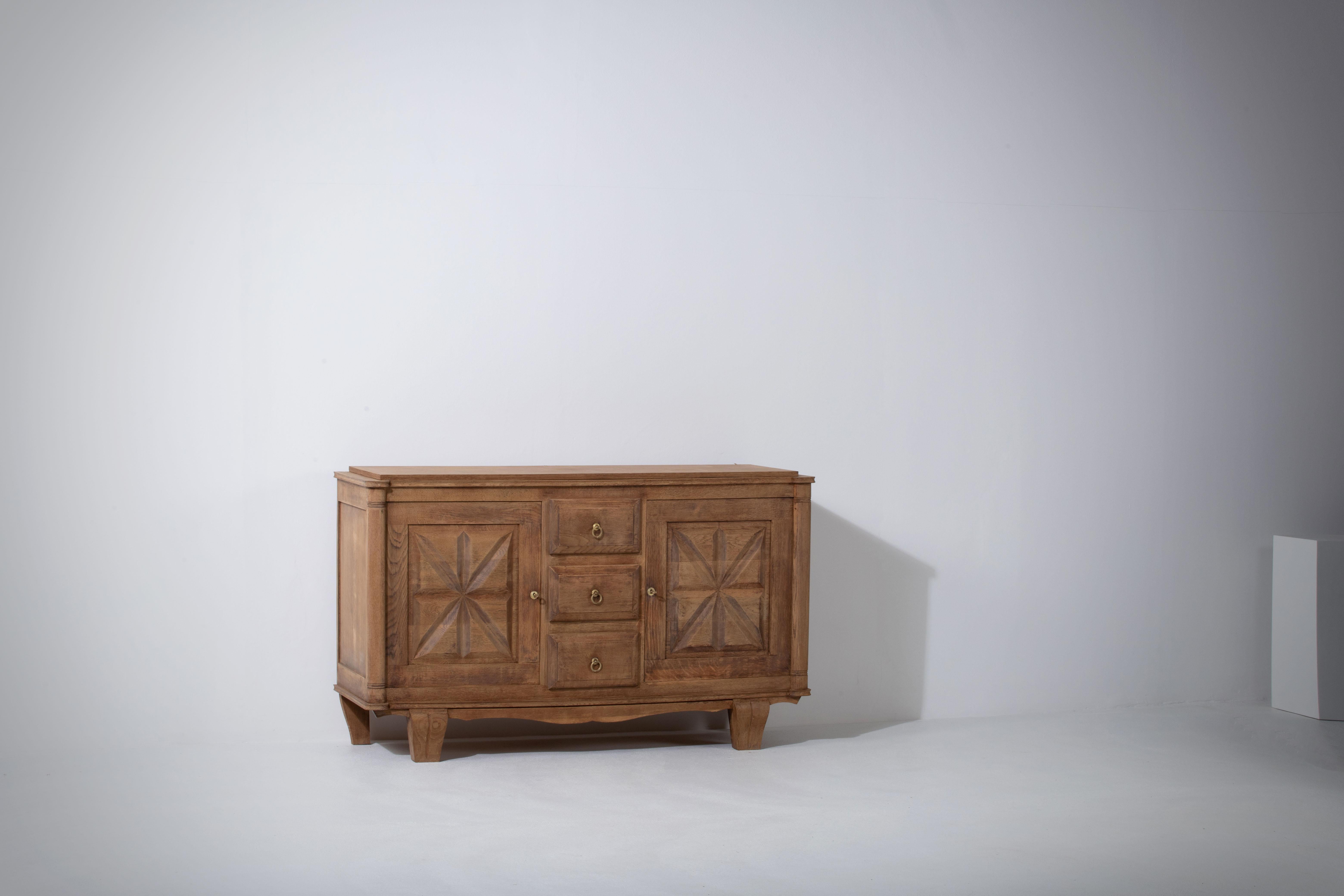 Art Deco Solid Oak Credenza with Graphic Details, France, 1940s