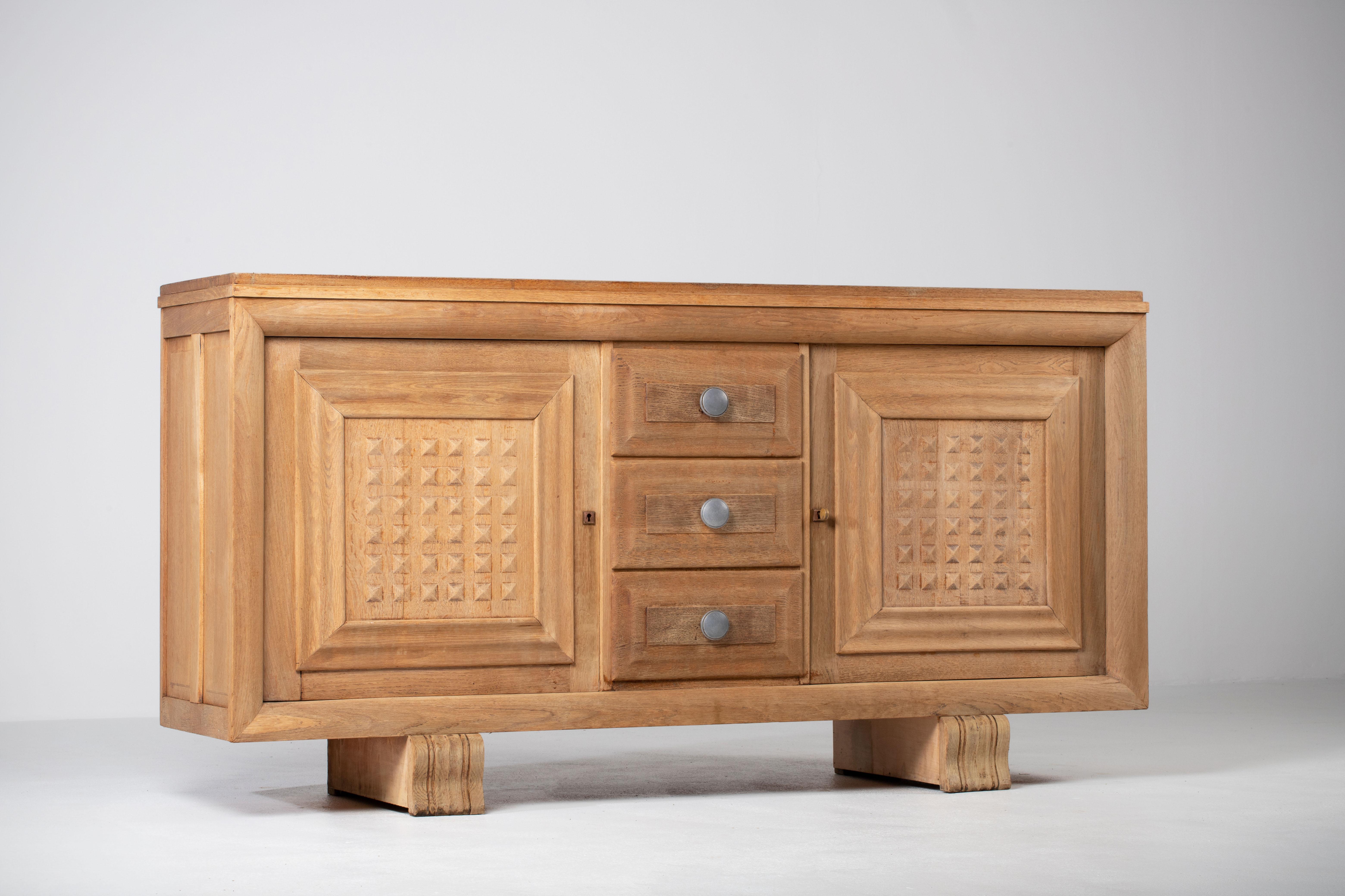 French Solid Oak Credenza with Graphic Details, France, 1940s