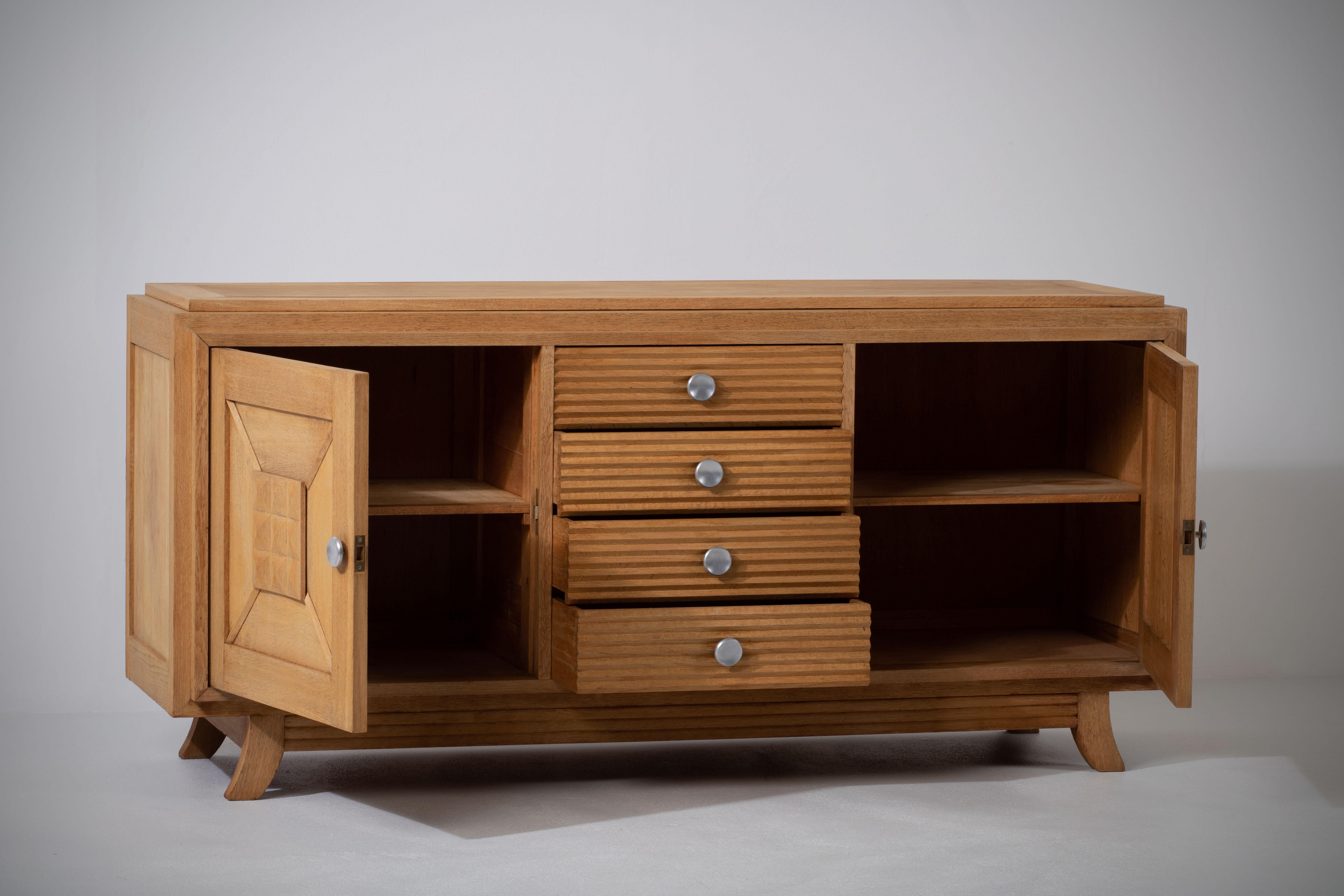 French Solid Oak Credenza with Graphic Details, France, 1940s For Sale