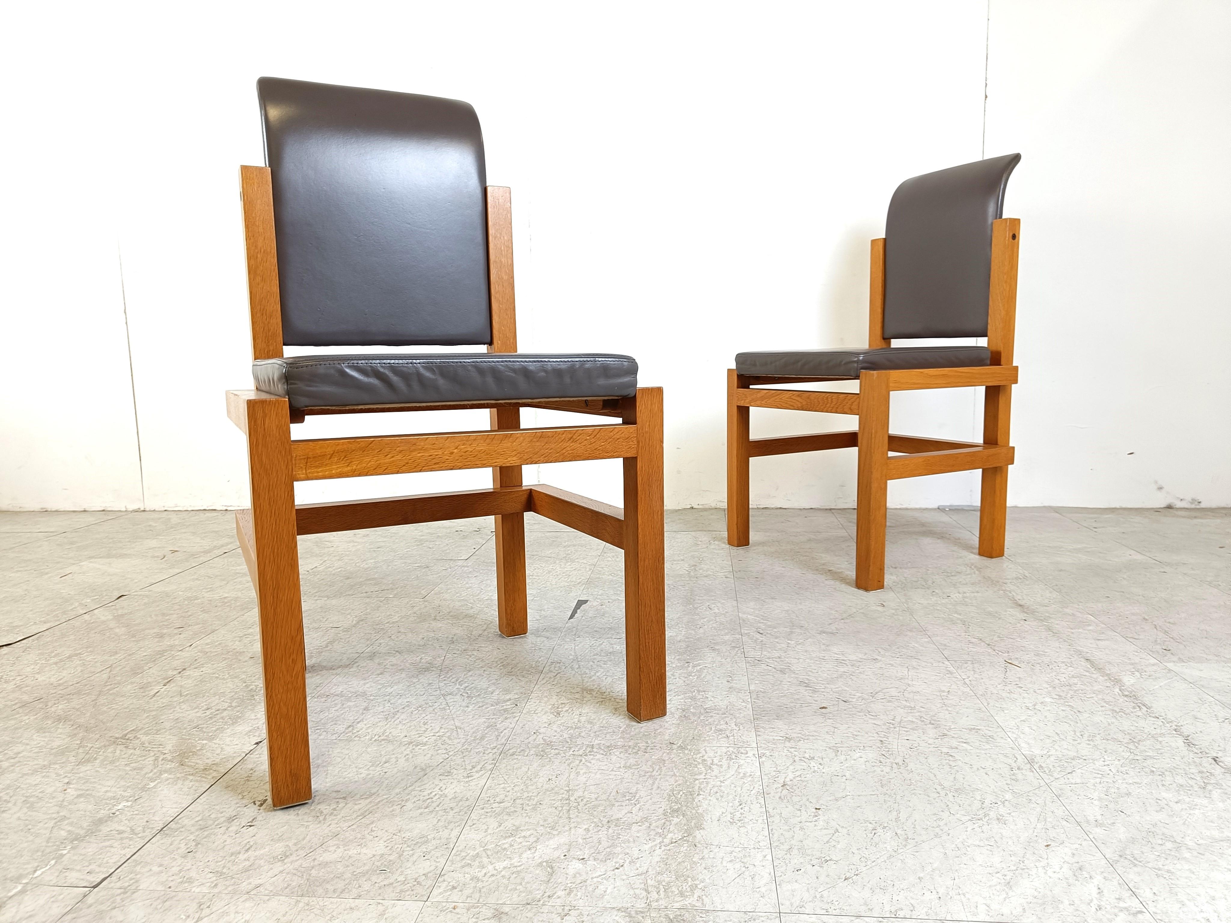 Solid oak dining chairs by Meubelatelier Vanda, 1970s For Sale 3