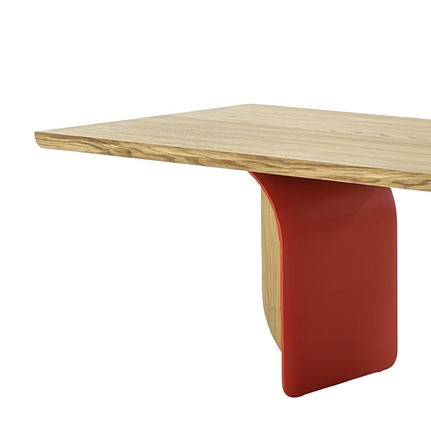 Esstisch aus massiver Eiche mit maßgefertigtem lackiertem Eisenfuß von Carlesi Tonelli Studio (Moderne) im Angebot