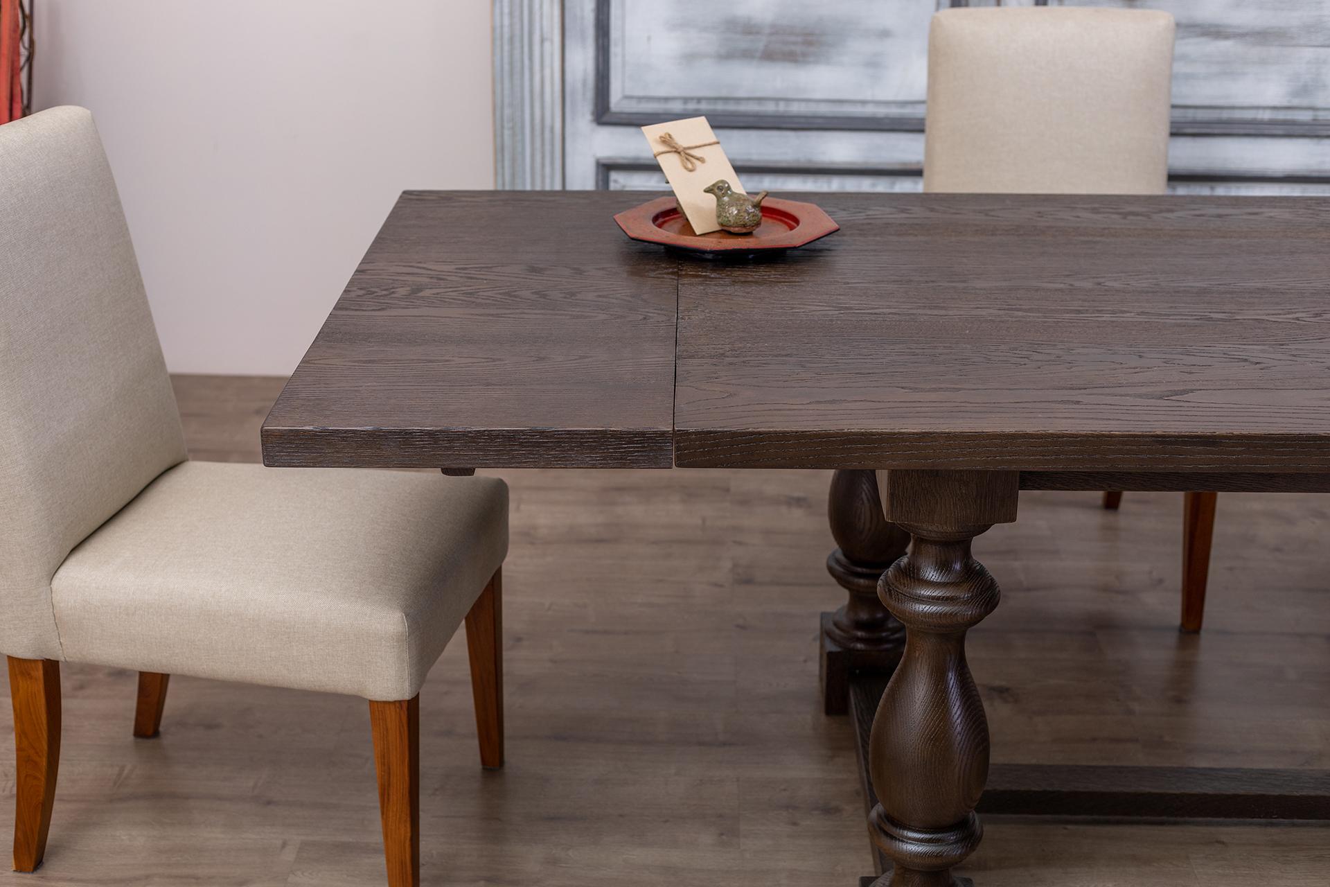 Solid Oak Extension Table in Sandblasted Cocoa In New Condition In Buffalo, WY