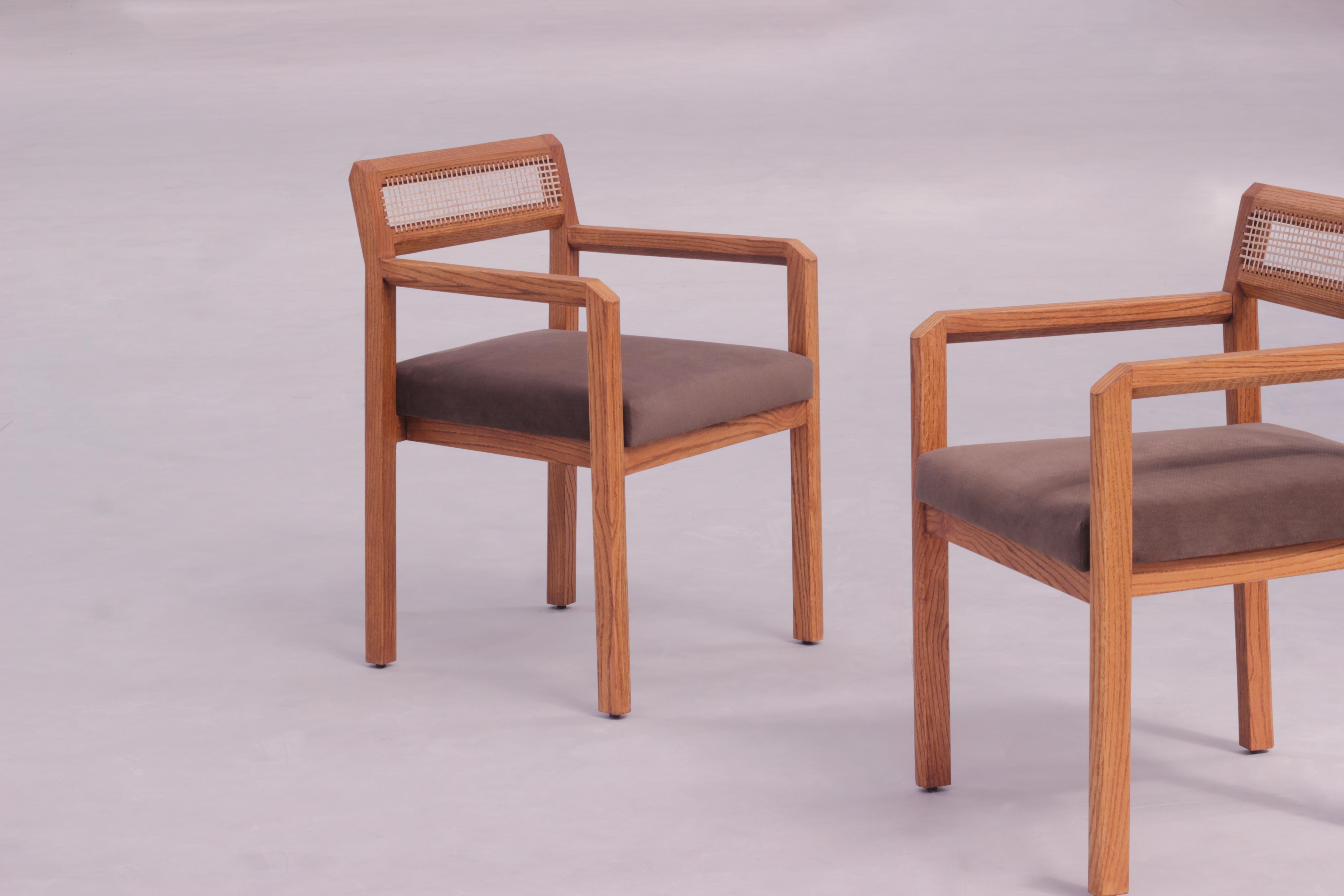 Hand-Crafted Handcrafted solid oak wood dining/side chair with armrest & handwoven cane For Sale