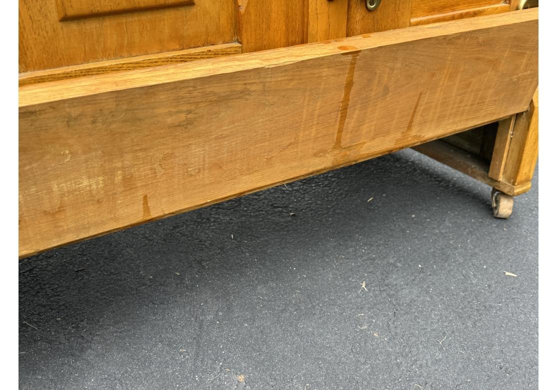 Solid Oak Icebox Made By Biltwell For Abraham & Strauss For Sale 2