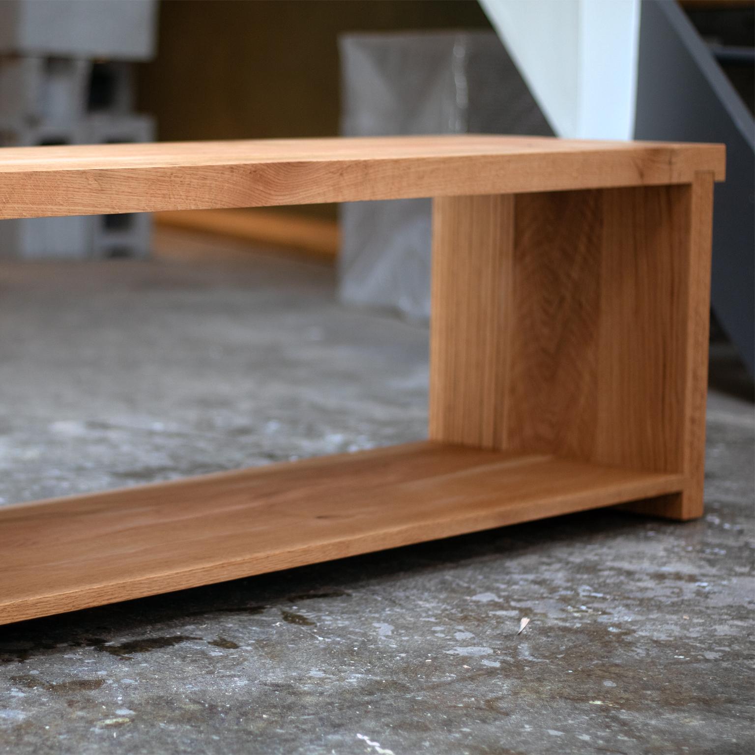 Mobley bench in solid 1 3/4