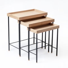 Tables gigognes en chêne massif - Série EDGE, avec pieds noirs