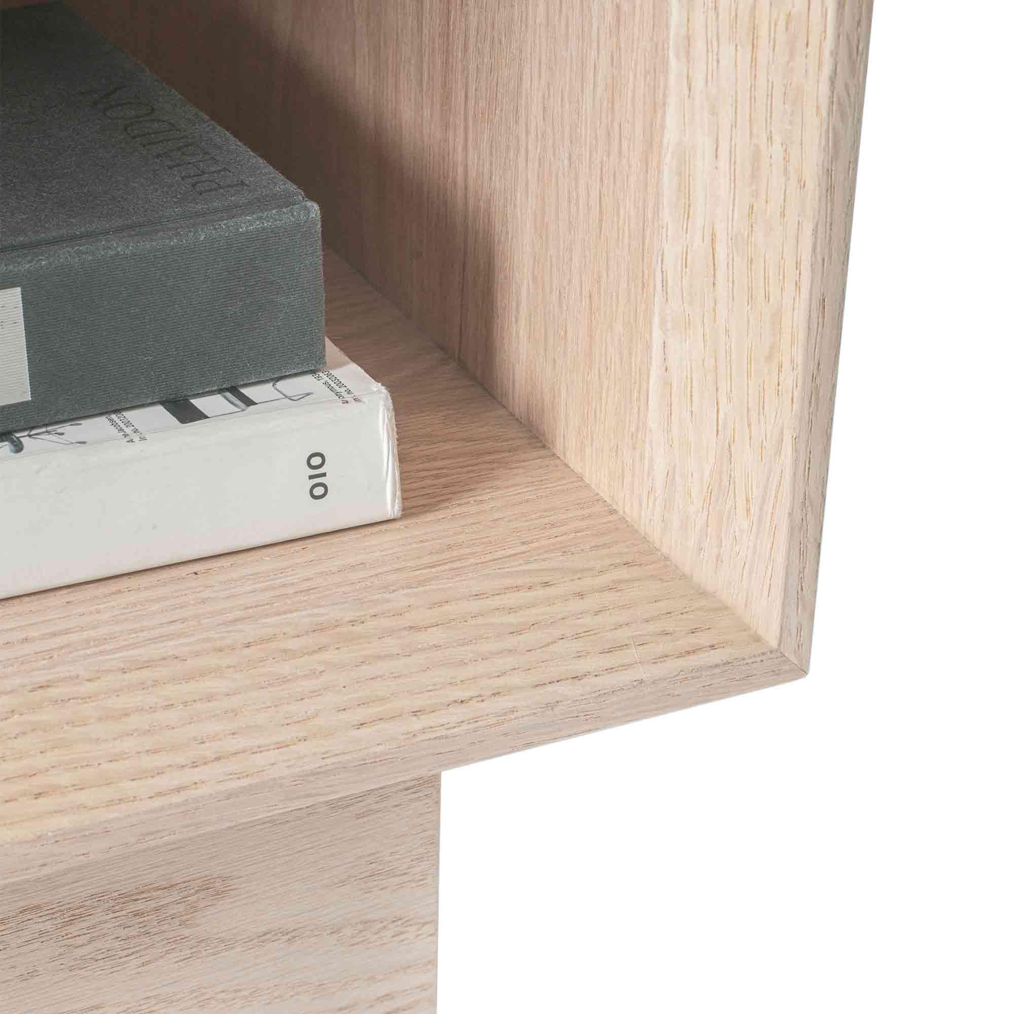 Turco Comodino in Oak massiccio - BEAM in vendita