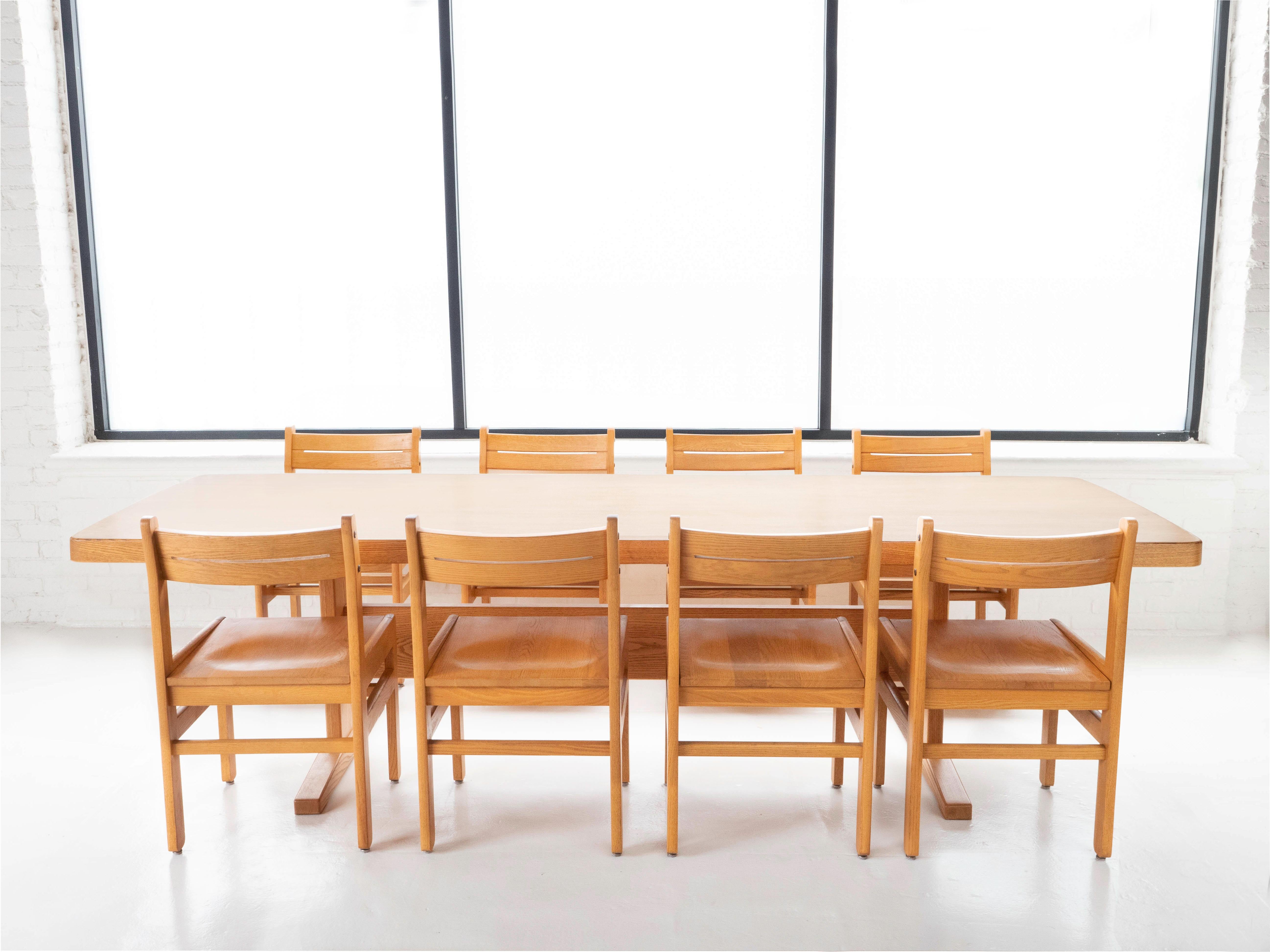 Solid Oak Postmodern Trestle Dining / Conference Extra Large Table, Circa 1980's In Good Condition For Sale In Los Angeles, CA