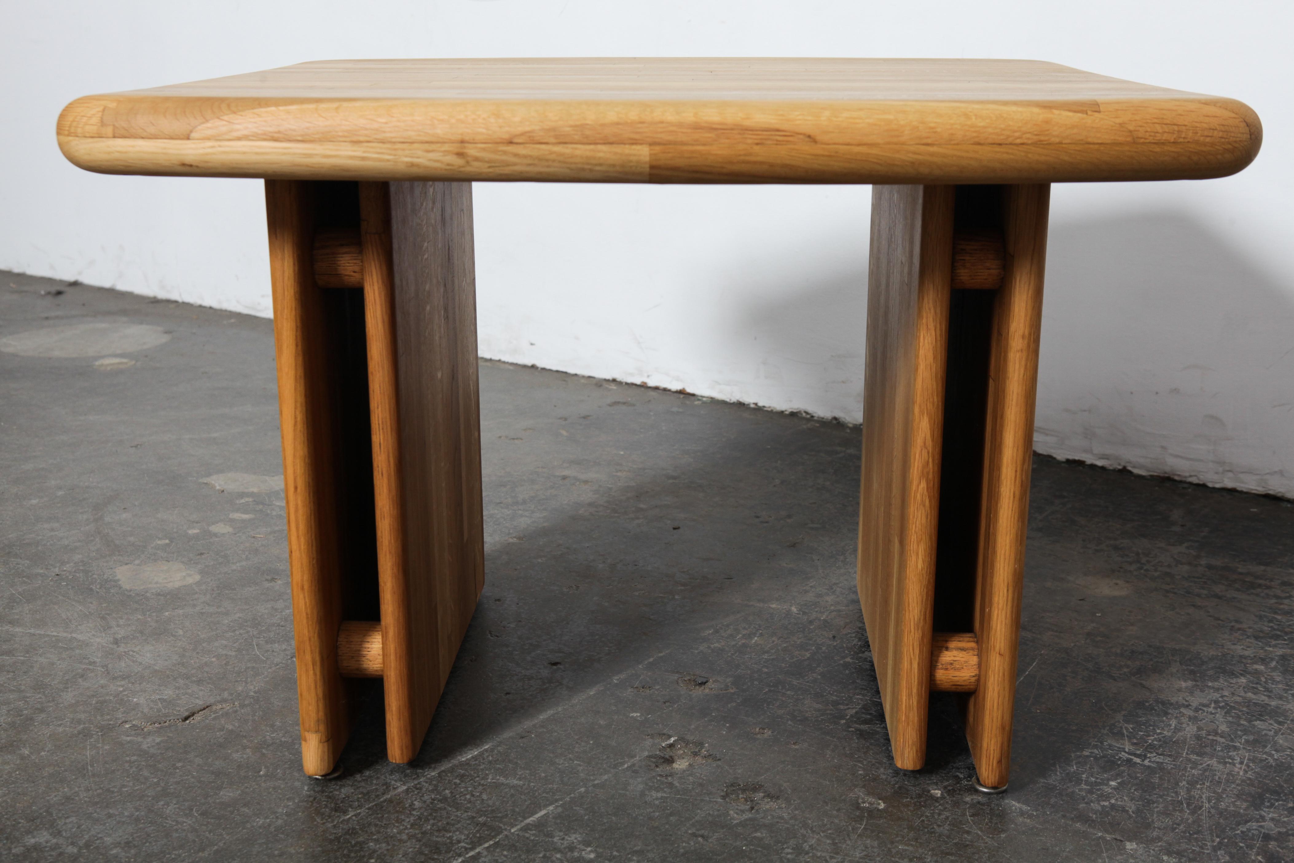 Mid-Century Modern Solid Oak Rounded Corner Square Top California Modern Coffee Table, 1970s For Sale