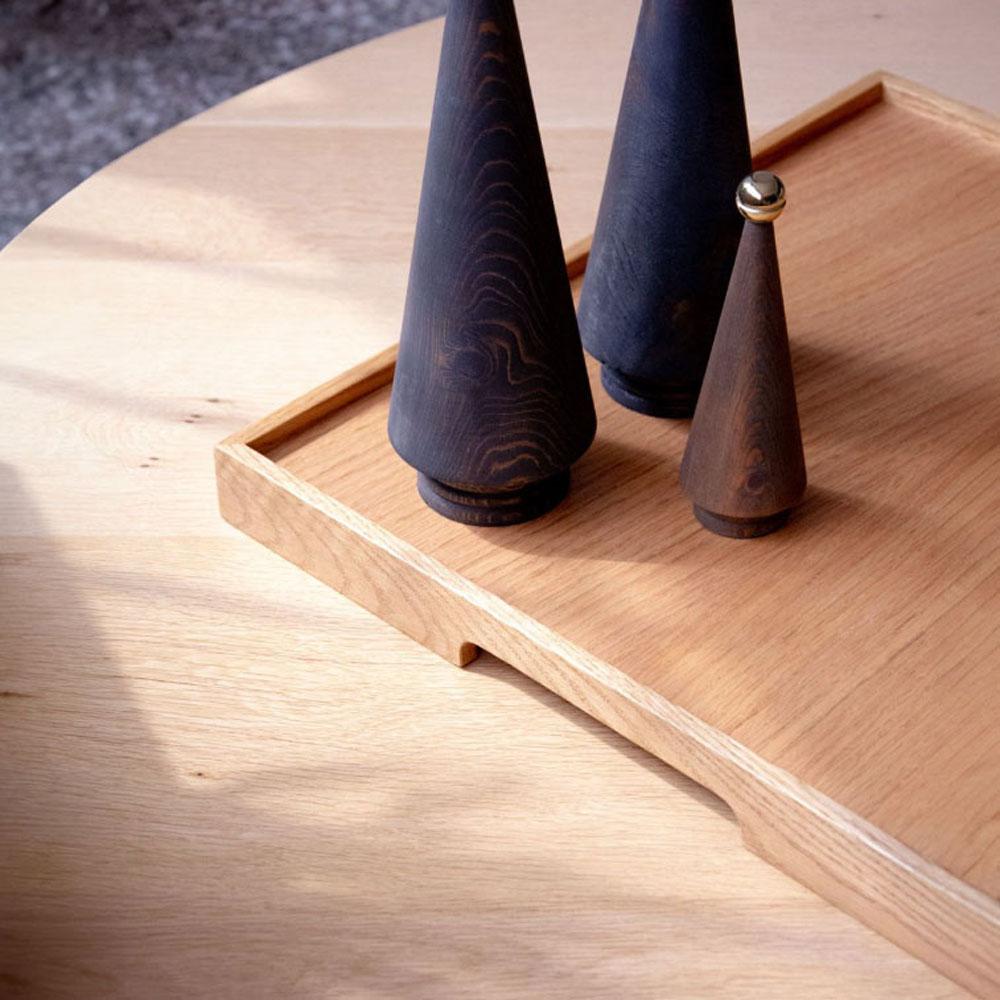 Serviertablett aus massiver Eiche - Serie EDGE, quadratisch im Angebot 1