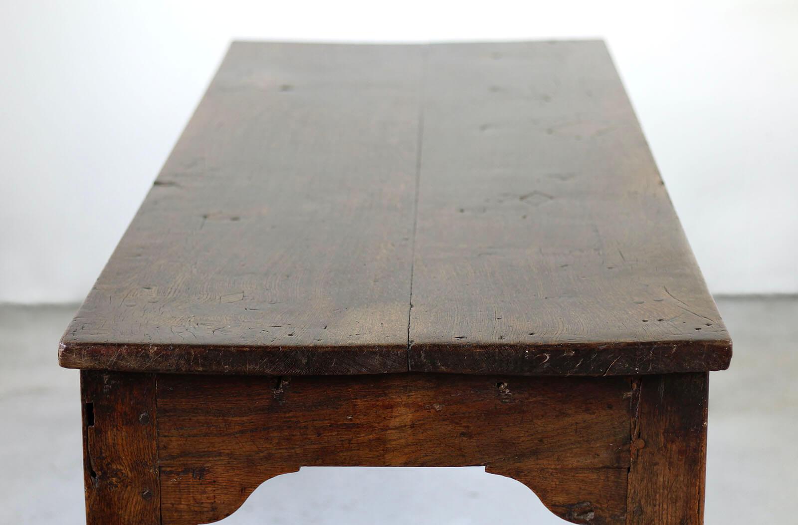 Massiver Eichenholztisch, ca. 19. Jahrhundert, rustikaler Stil, Vorbereitungs- oder Esstisch im Zustand „Gut“ im Angebot in Wrocław, Poland