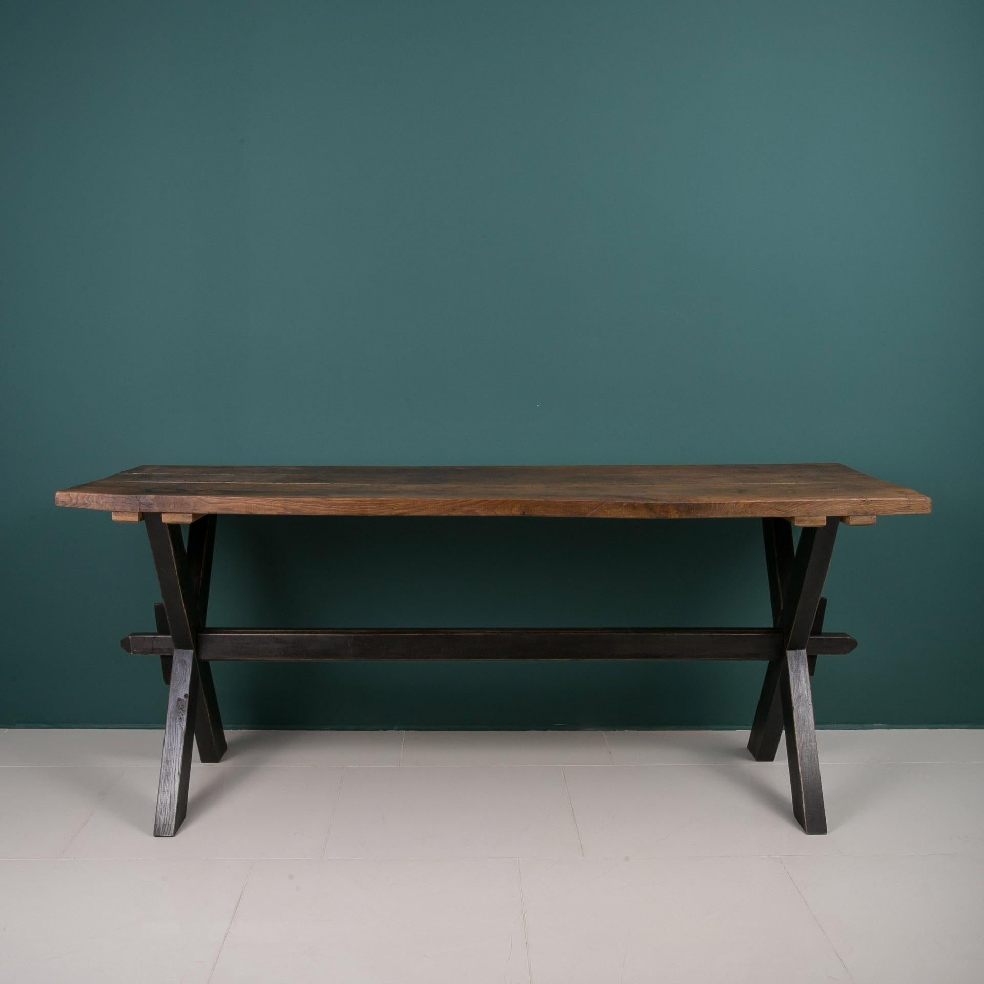 Tisch aus massivem Eichenholz, frühes 20. Jahrhundert, rustikaler Stil, Prep oder Esstisch (Rustikal) im Angebot