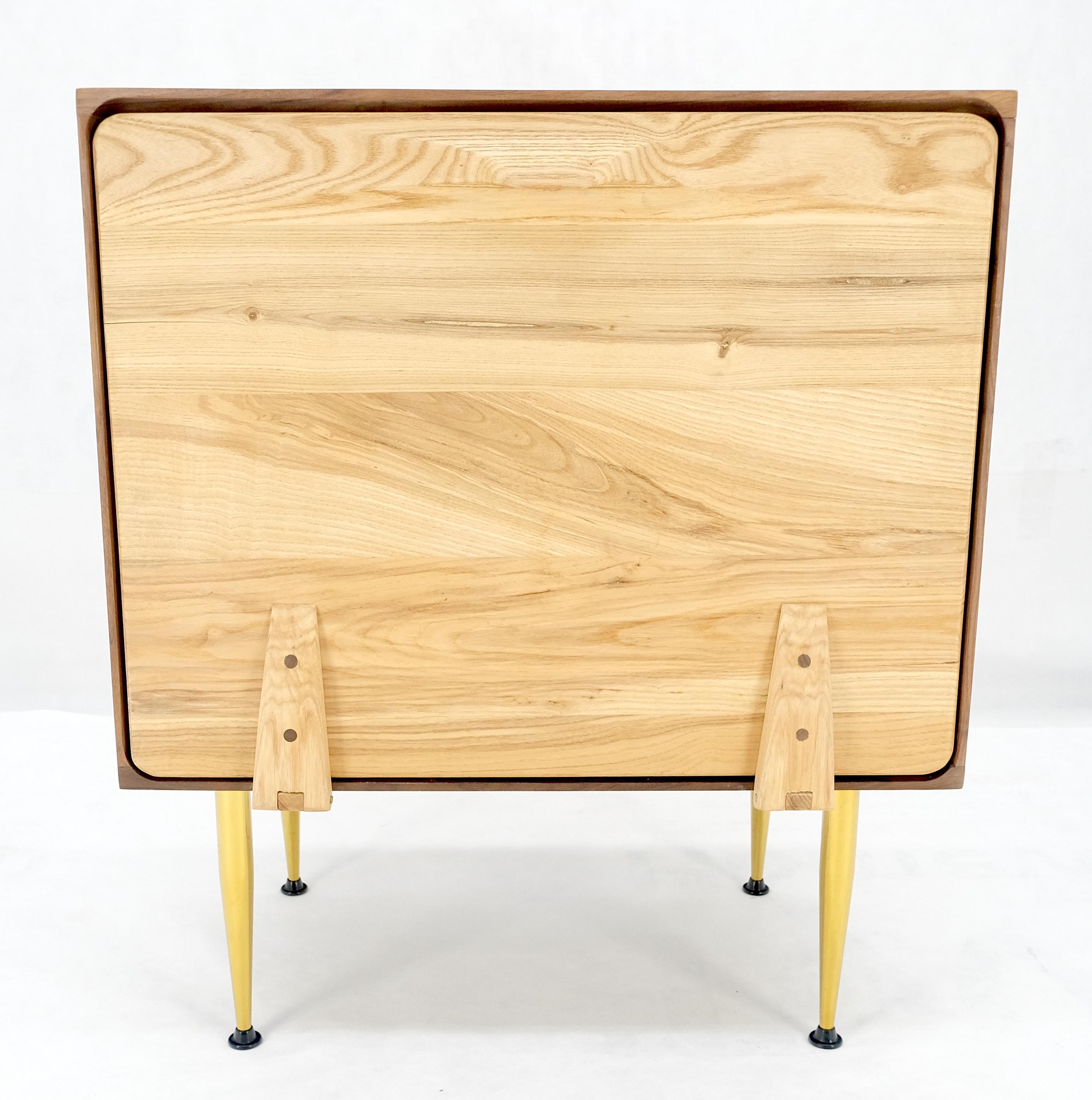 Solid Oak & Walnut Tapered Brass Leg Dovetailed Design Drop Front End Side Table In Good Condition For Sale In Rockaway, NJ
