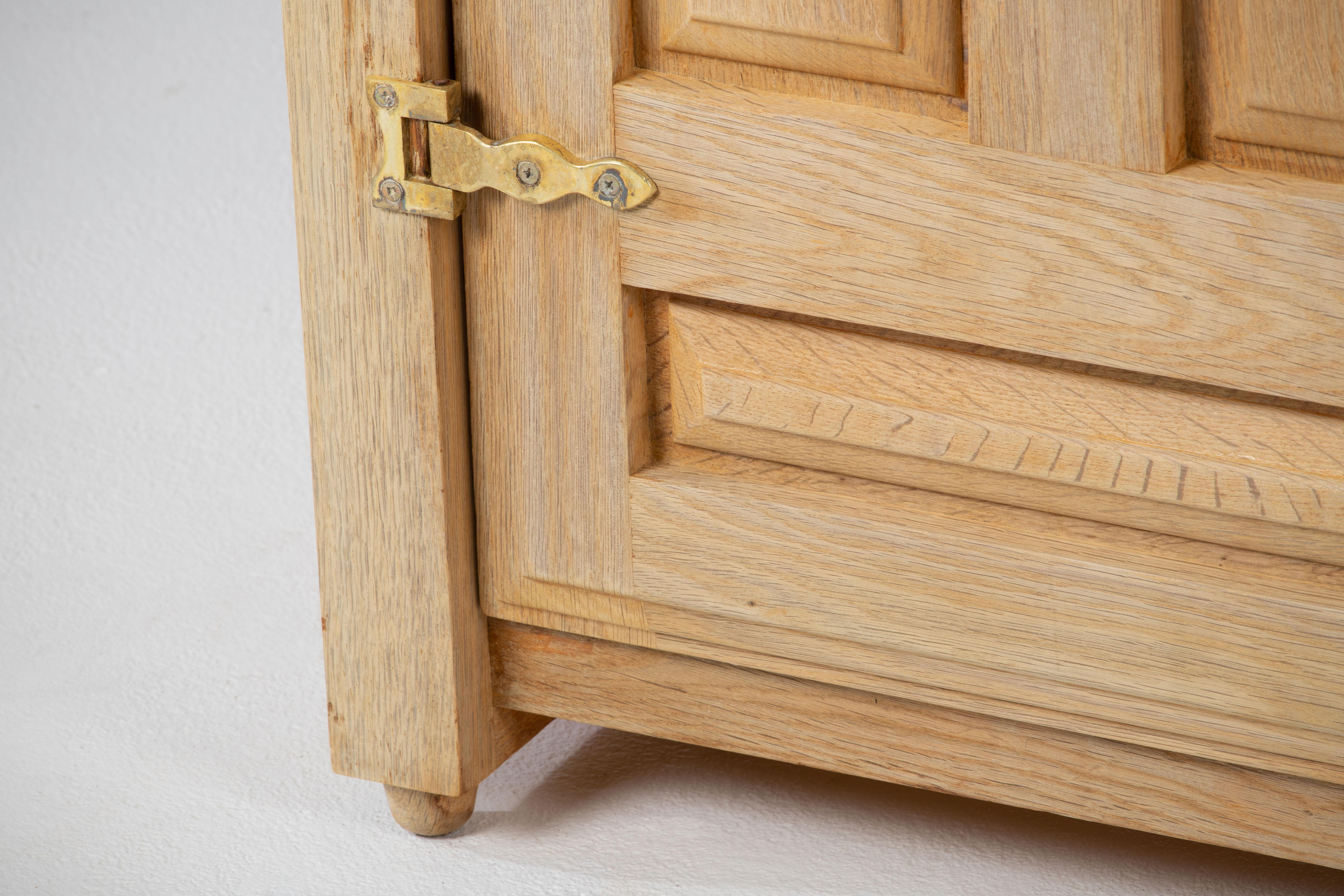 Armoire en chêne massif de Guillerme et Chambron, Édition Votre Maison 10