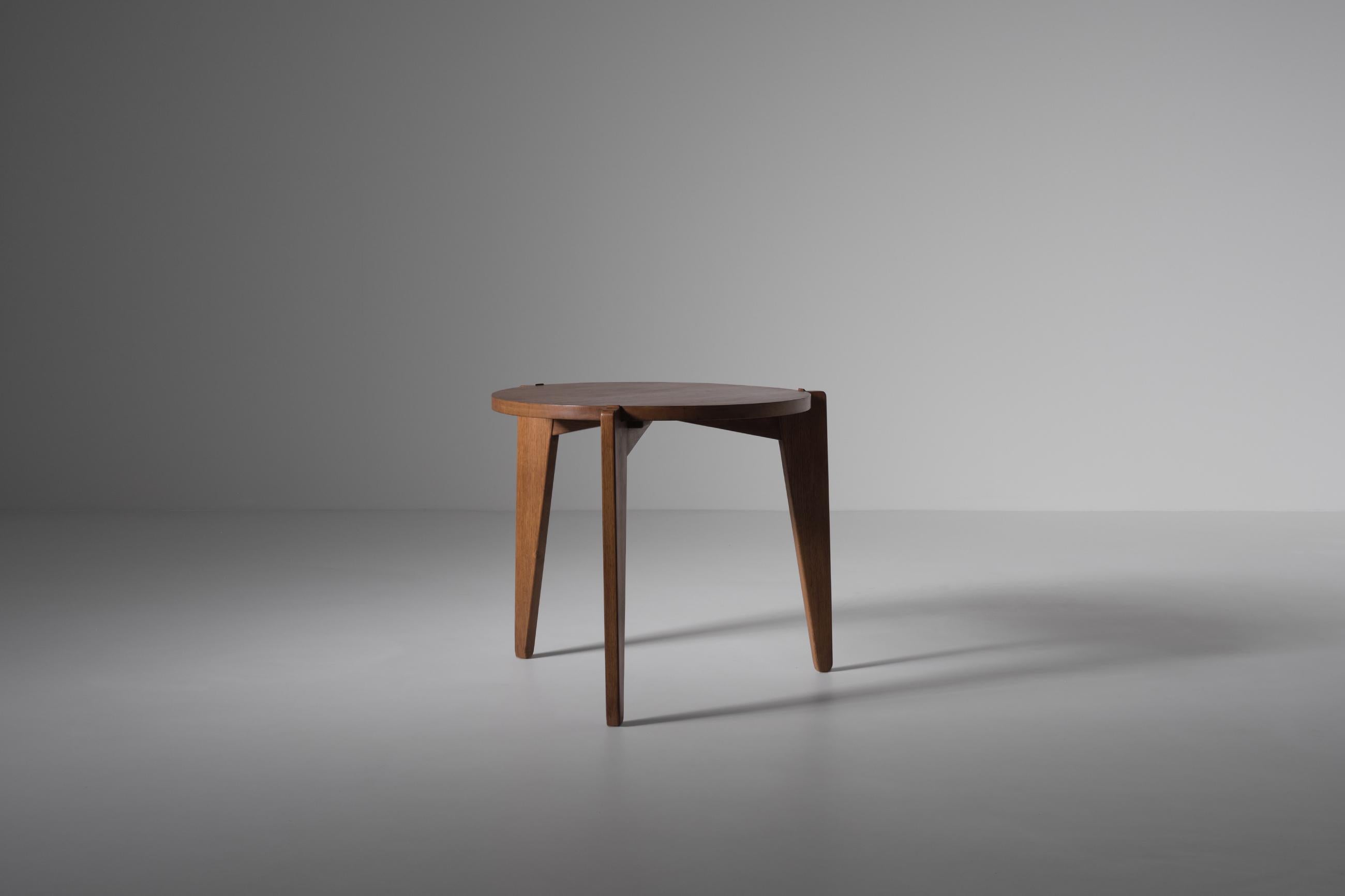 Solid Oak wooden Tripod Table, France, 1950s 1