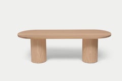 Mesa de comedor de madera maciza de roble con patas cilíndricas en roble natural