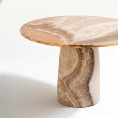 Massiver Onyx Couchtisch