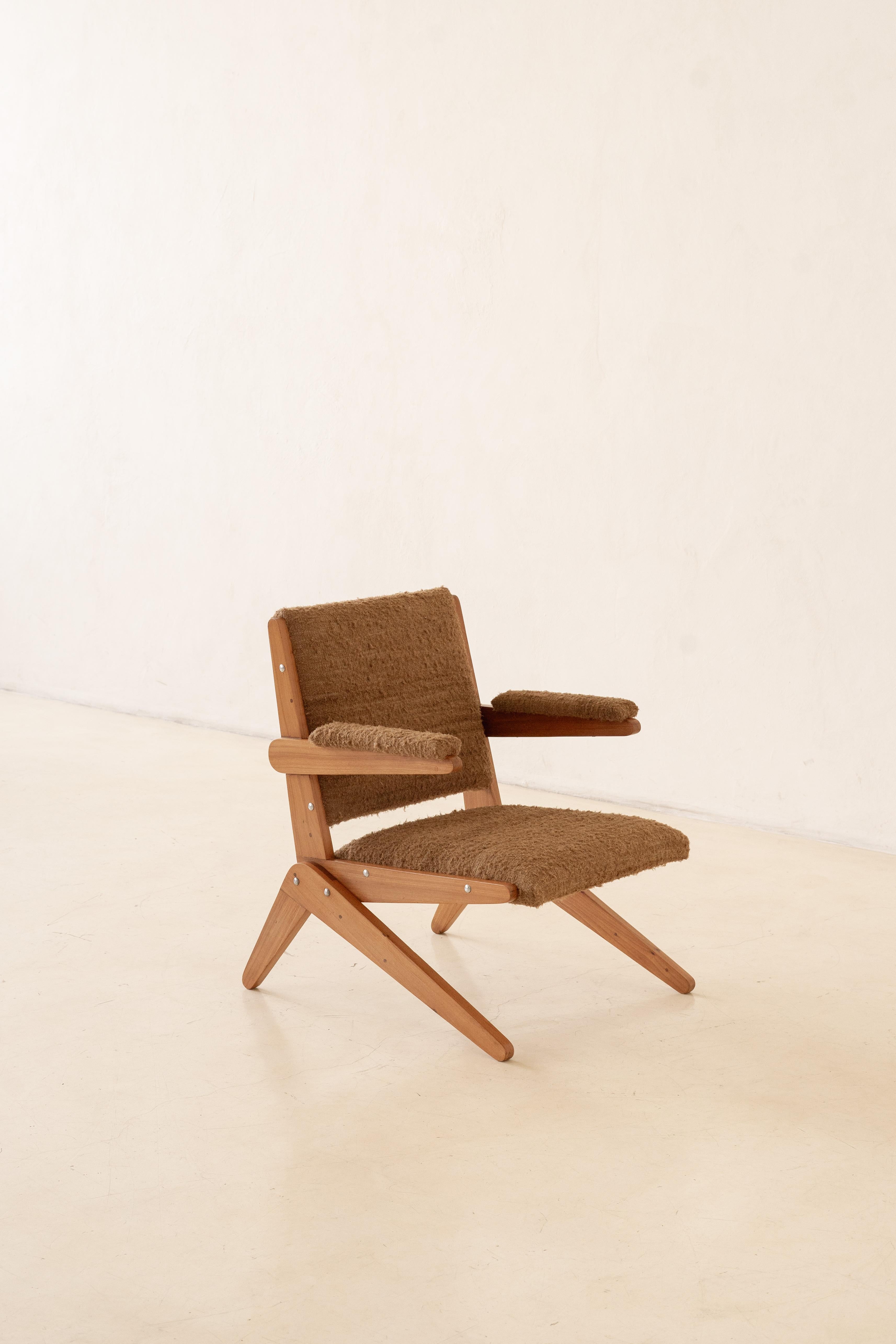 Mid-Century Modern Solid Pau Marfim Armchair, 1950s, Brazilian Mid-century Modern For Sale