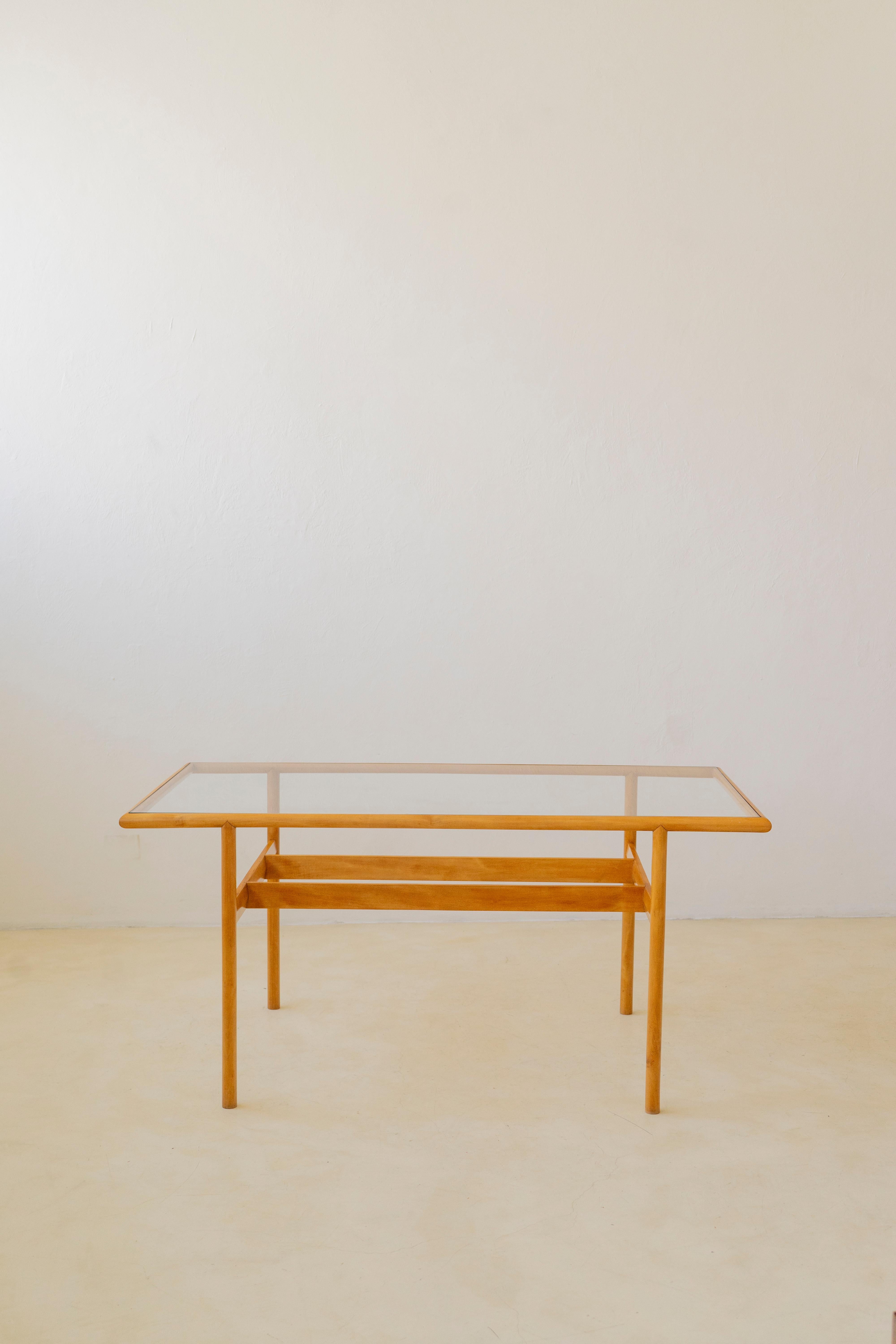 Estruturaler Tisch aus massivem Pau-Marfim-Holz von Joaquim Tenreiro, brasilianisches Design (Moderne der Mitte des Jahrhunderts) im Angebot