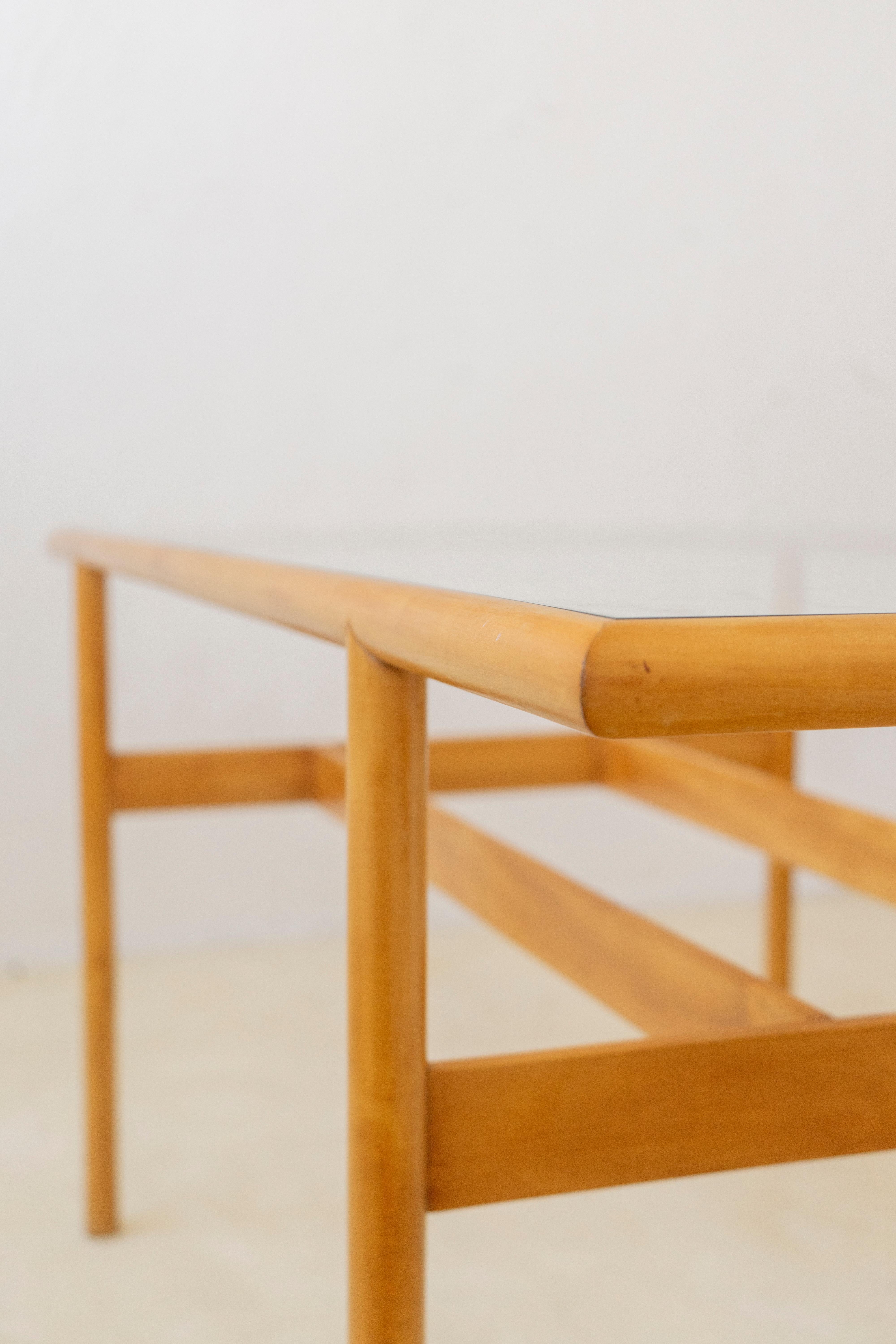 Estruturaler Tisch aus massivem Pau-Marfim-Holz von Joaquim Tenreiro, brasilianisches Design (Mitte des 20. Jahrhunderts) im Angebot