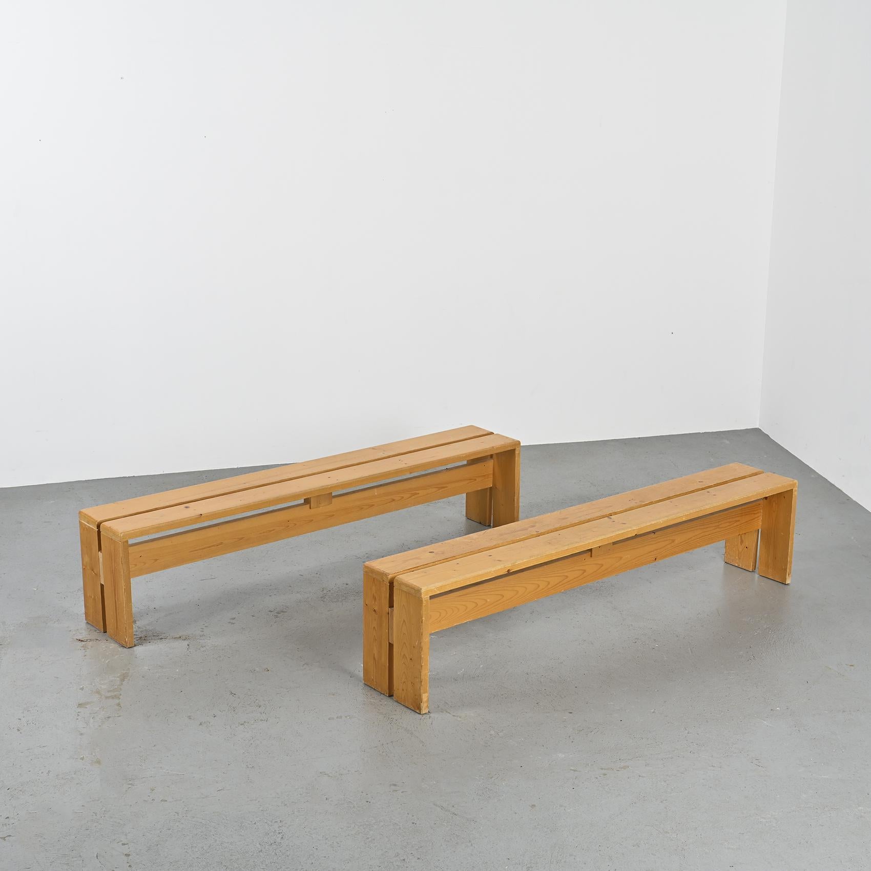  Solid Pine Benches from Les Arcs, France, circa 1973  In Good Condition For Sale In VILLEURBANNE, FR