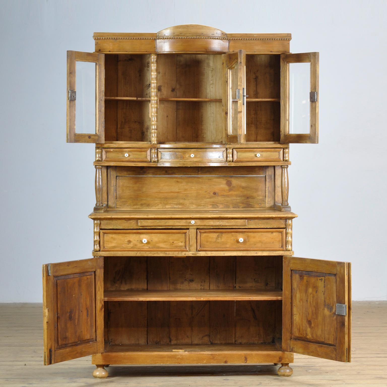 Solid Pine Bread Cabinet, 1920s In Good Condition For Sale In Amsterdam, Noord Holland
