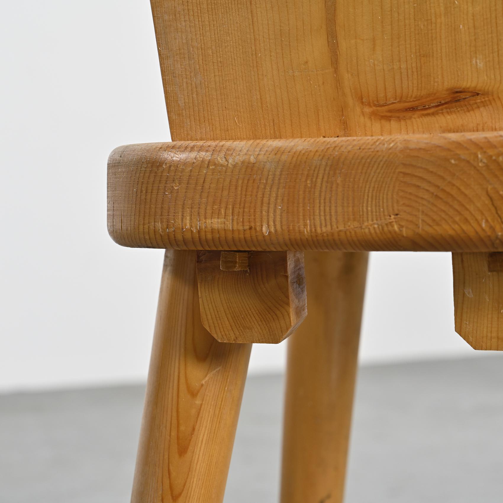 Solid Pine Chair by Christian Durupt, Meribel 1960 For Sale 5