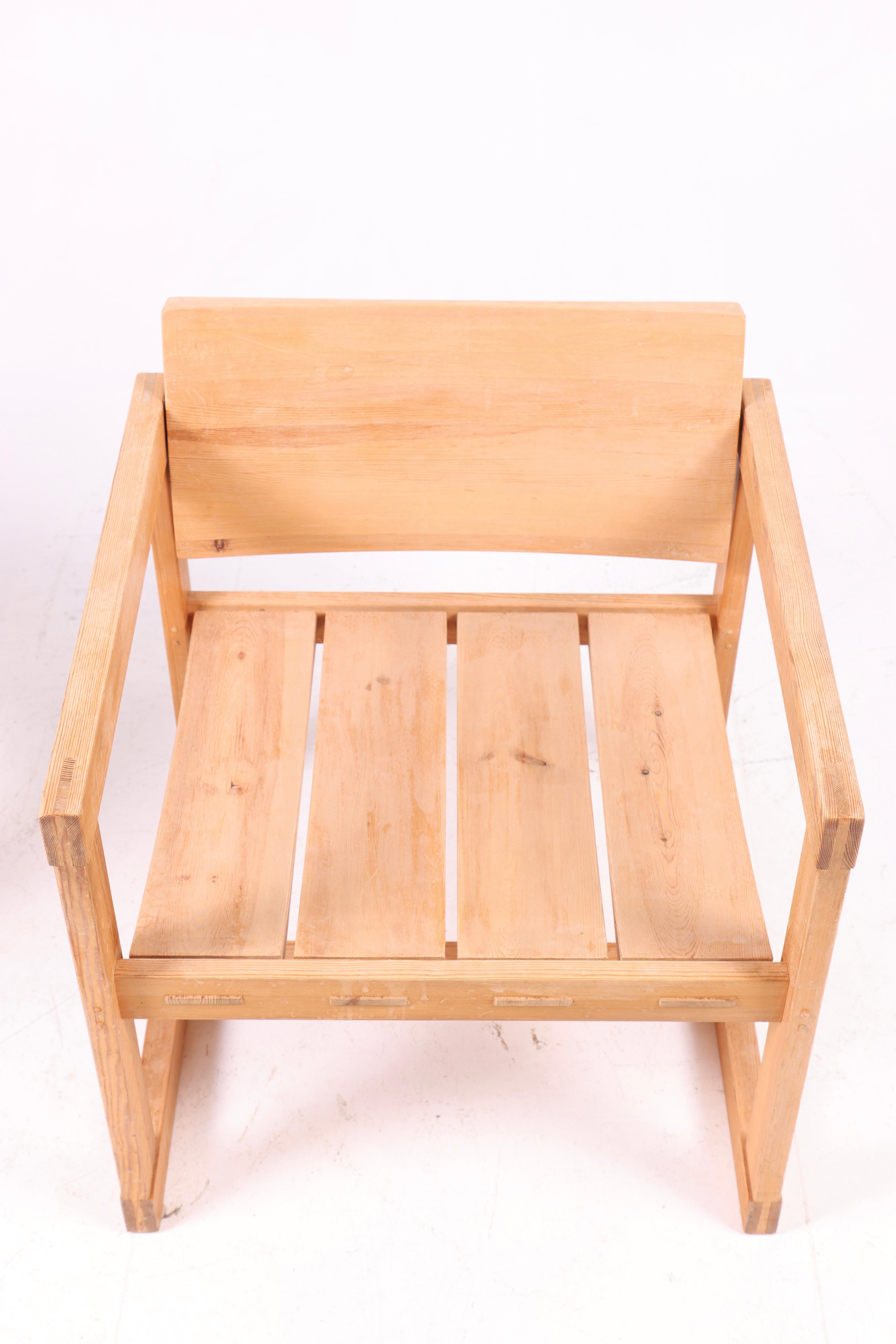 Pino Sedie in pino massiccio di Edvin Helseth - Design scandinavo dal fascino rustico, Norw in vendita