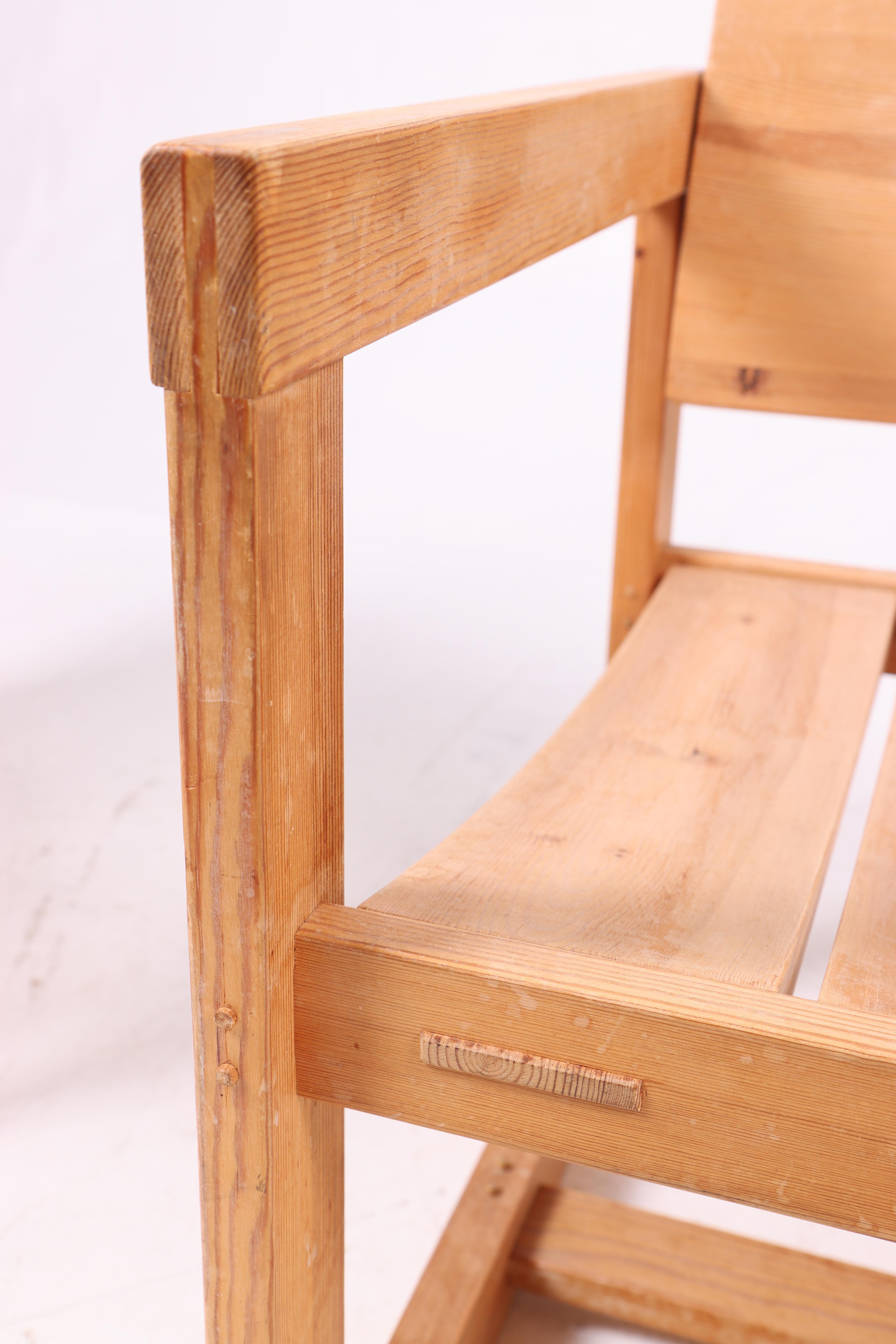 Sedie in pino massiccio di Edvin Helseth - Design scandinavo dal fascino rustico, Norw in vendita 2
