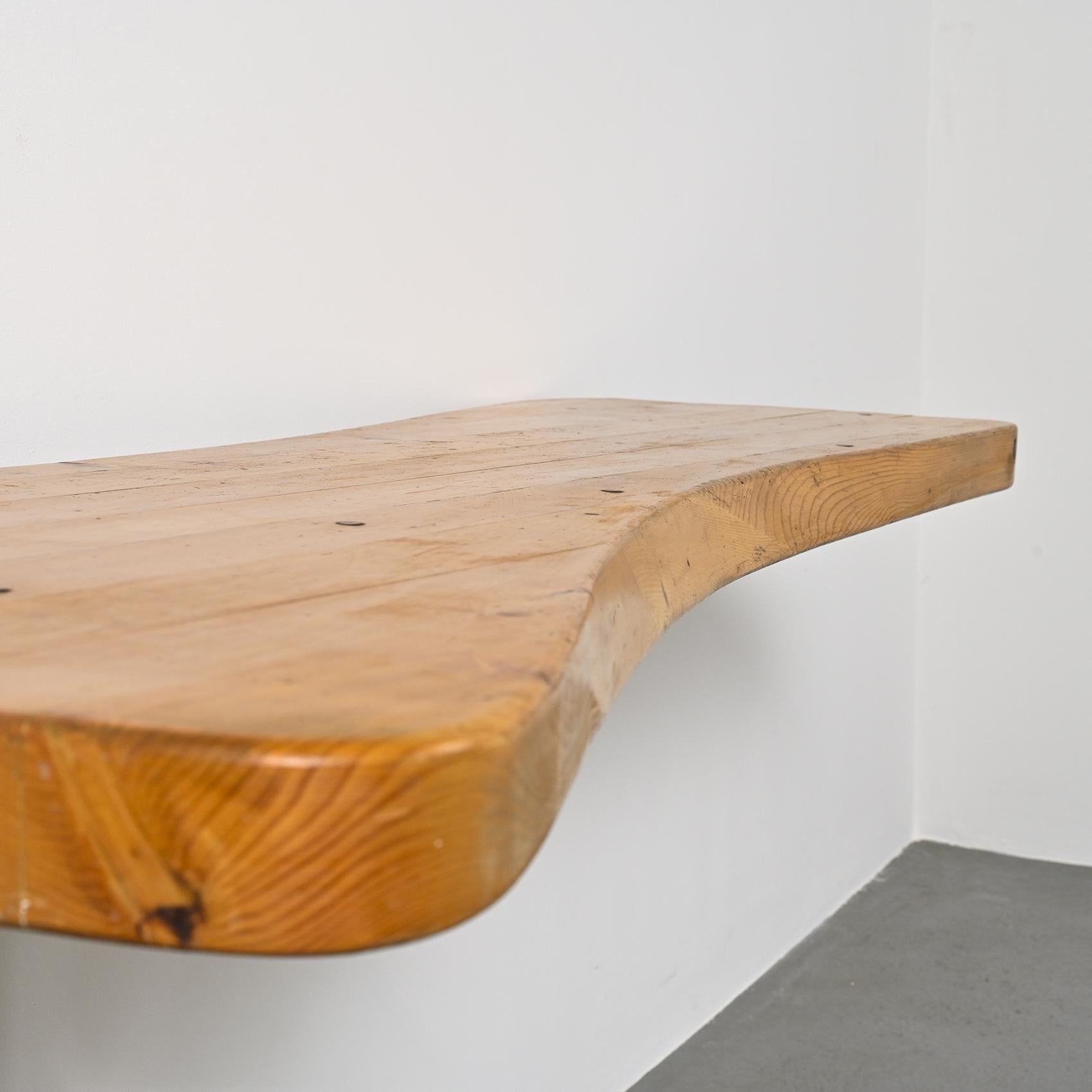 Métal Solid pine console, Charlotte Perriand, Les Arcs 1800, circa 1970 en vente