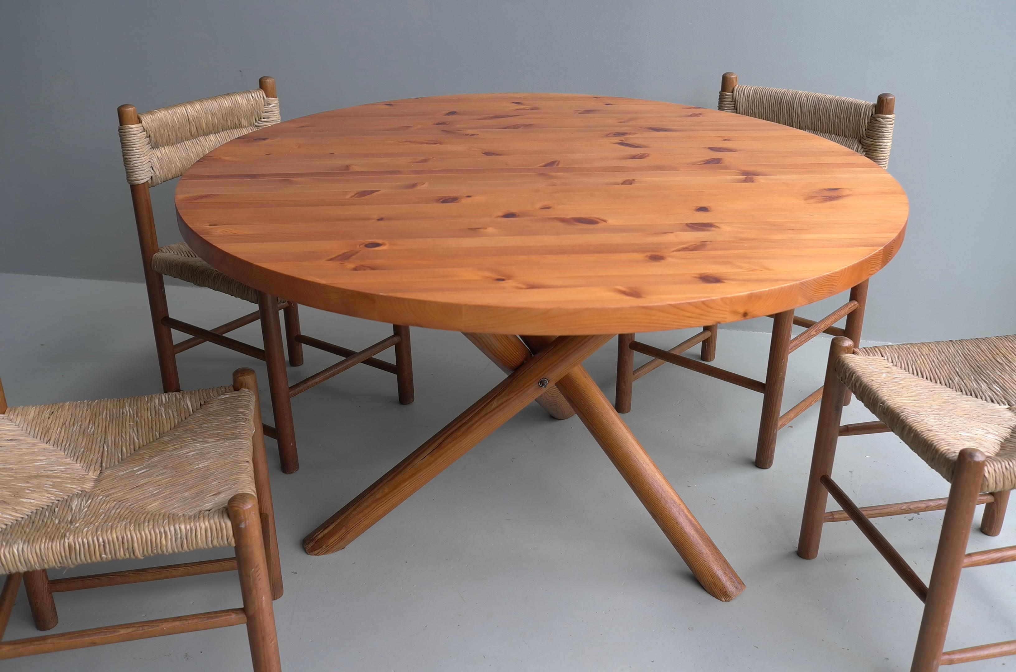 Solid Pine Cross Based Round Table in Style of Pierre Chapo, France 1960s 2