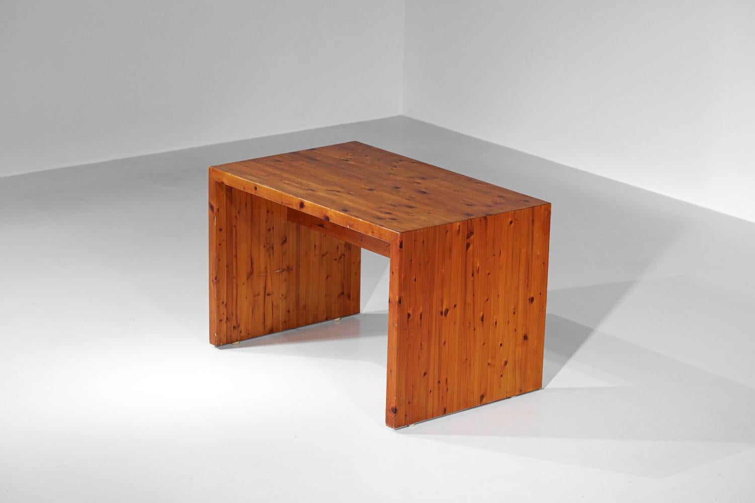Schreibtisch aus massivem Kiefernholz im Stil von Charlotte Perriand aus den 60er Jahren - G314 im Angebot 7