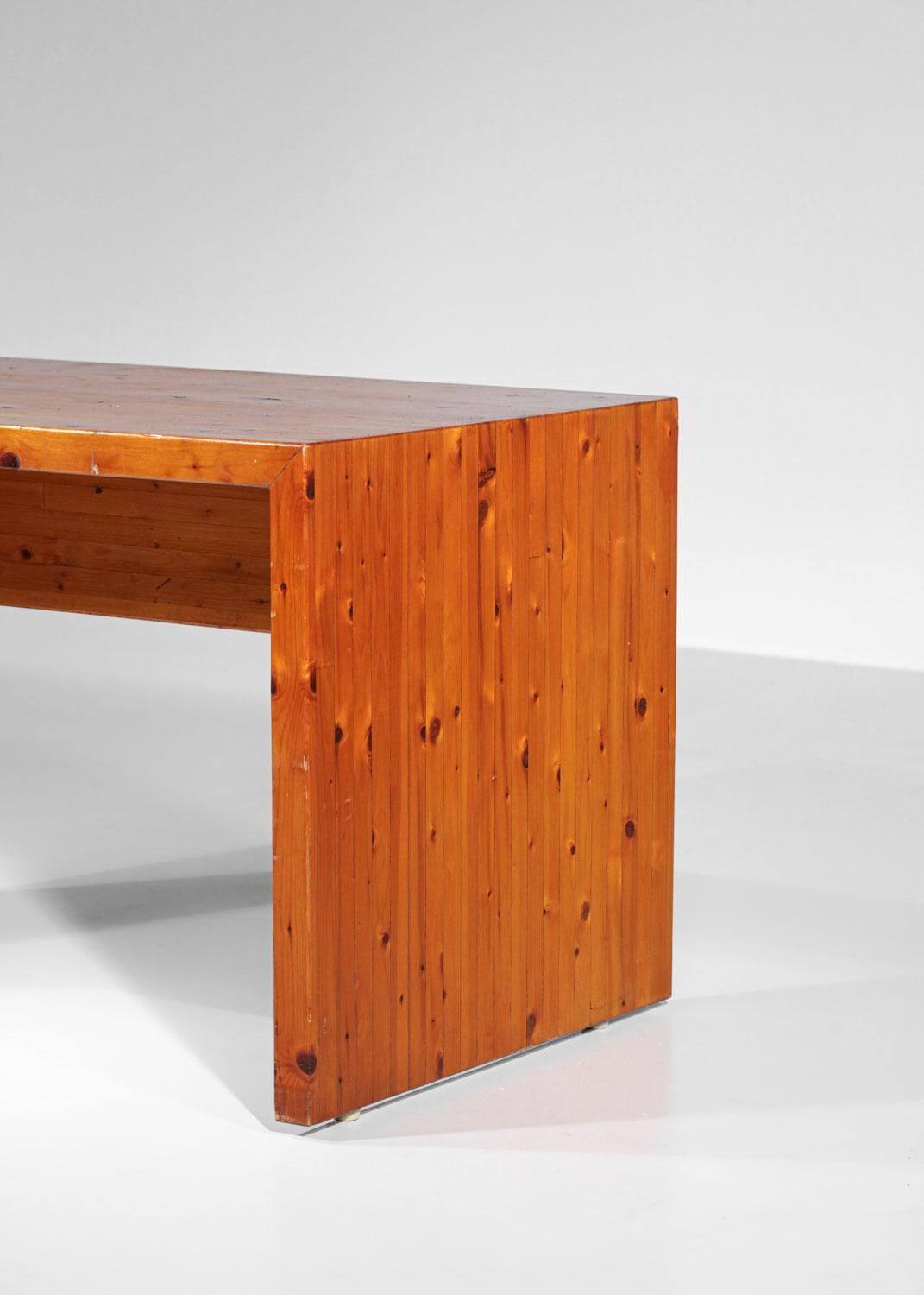 Mid-20th Century Solid pine desk from the 60's Charlotte Perriand style - G314 For Sale
