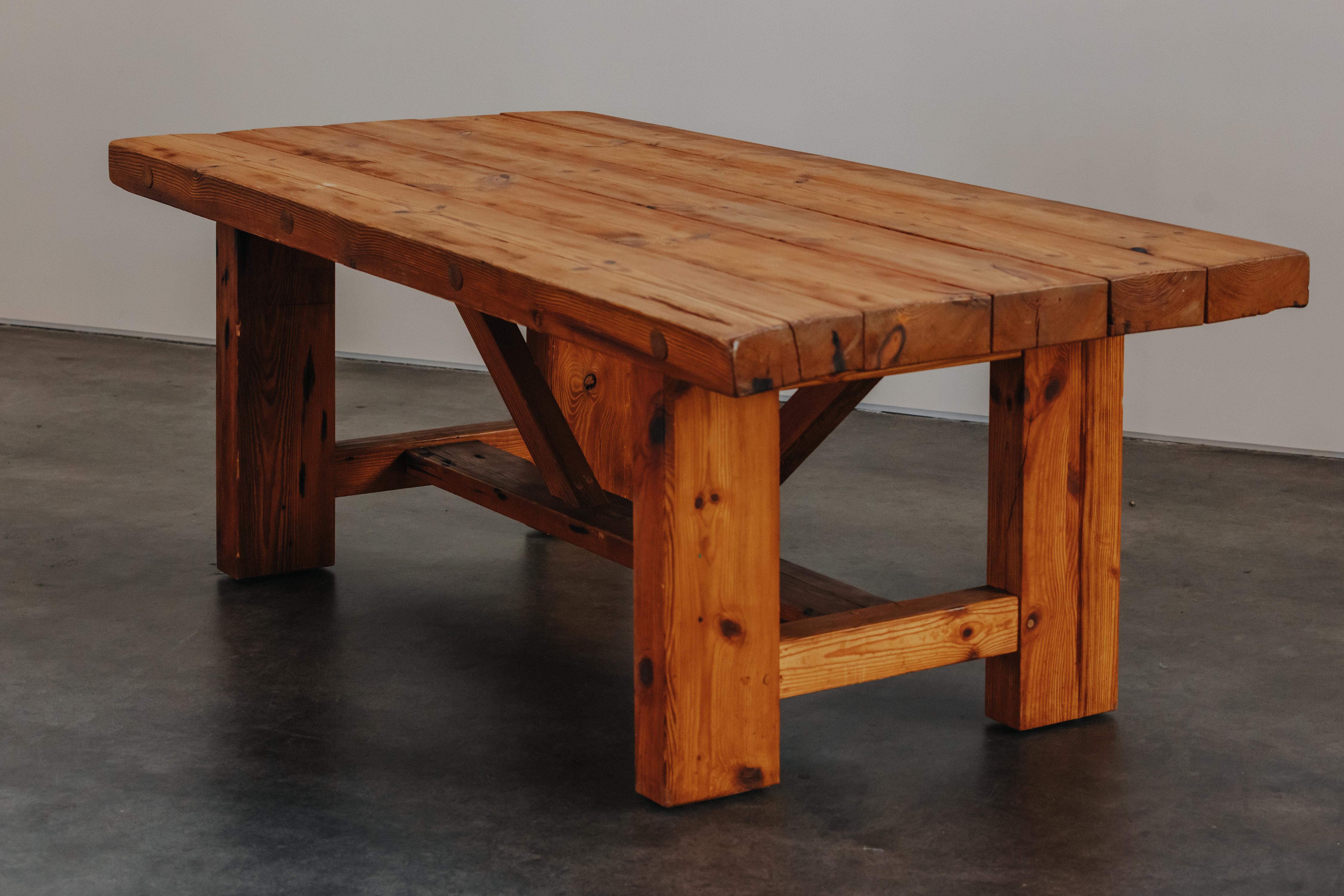 Solid Pine Dining Table From Denmark, Circa 1960 In Good Condition For Sale In Nashville, TN