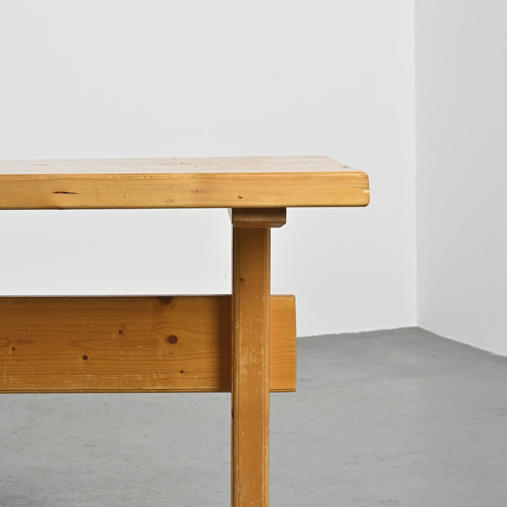 Solid Pine Dining Table, Les Arcs, France 1975 (Moderne der Mitte des Jahrhunderts) im Angebot