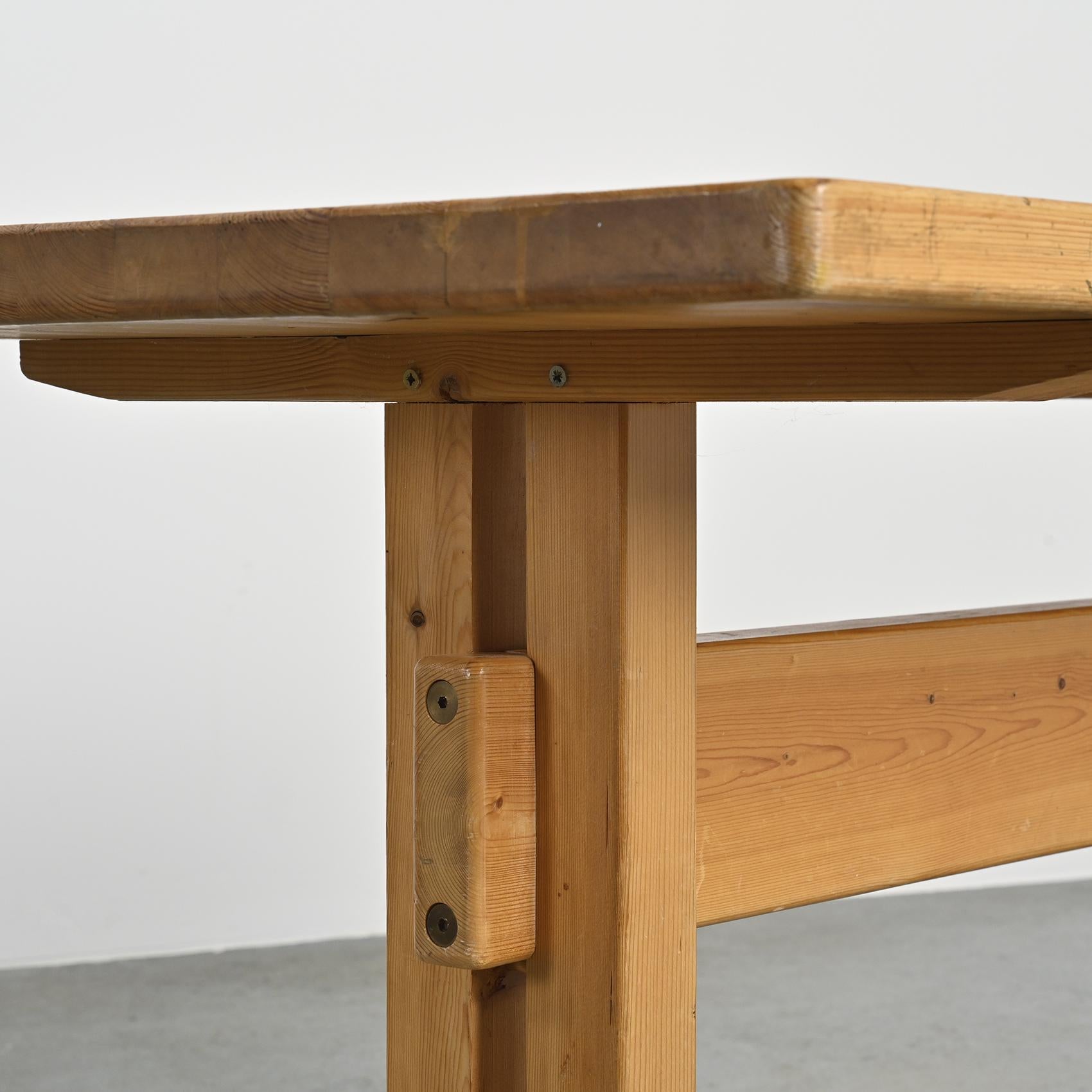 Solid Pine Dining Table, Les Arcs, France 1975 im Angebot 1