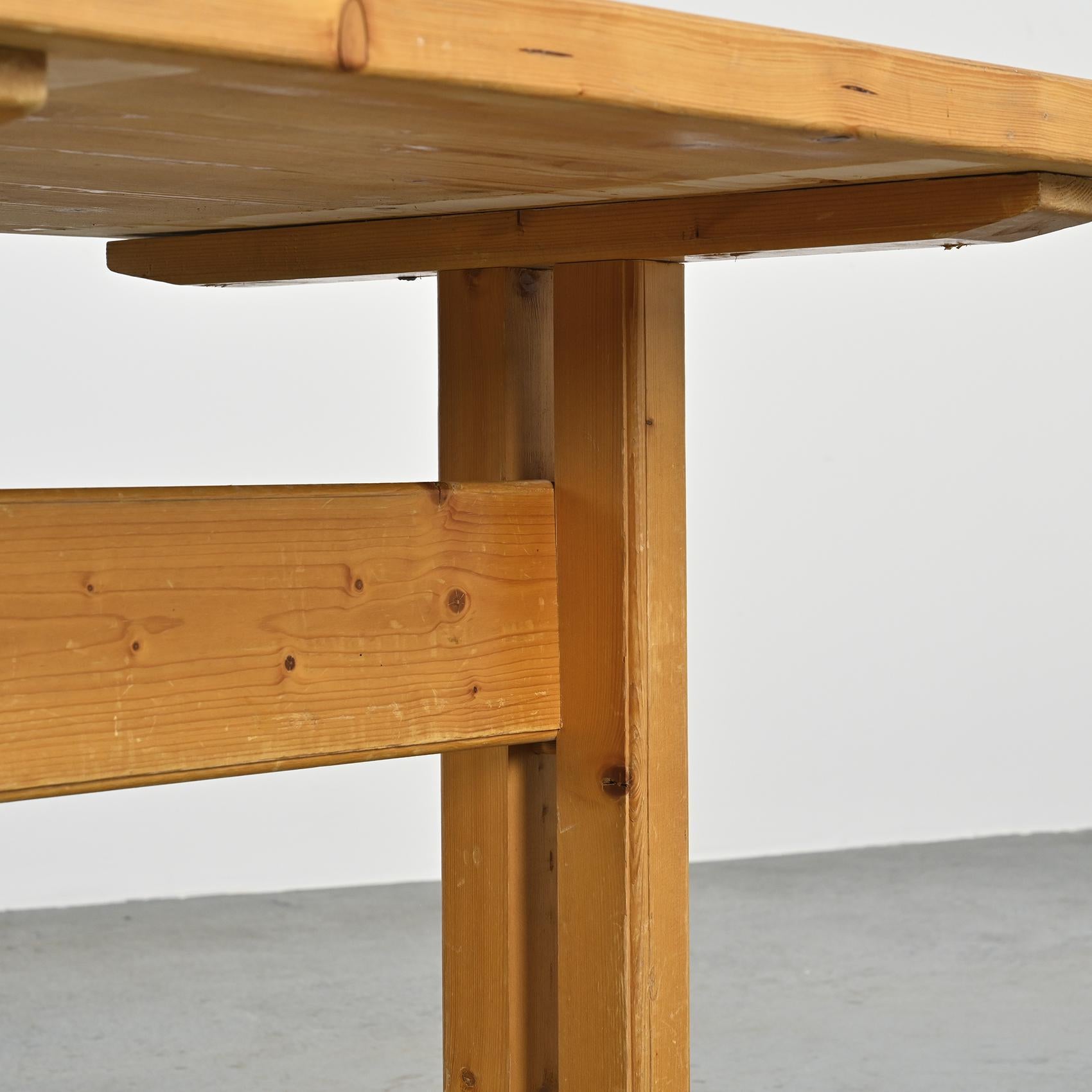 Solid Pine Dining Table, Les Arcs, France 1975 im Angebot 2