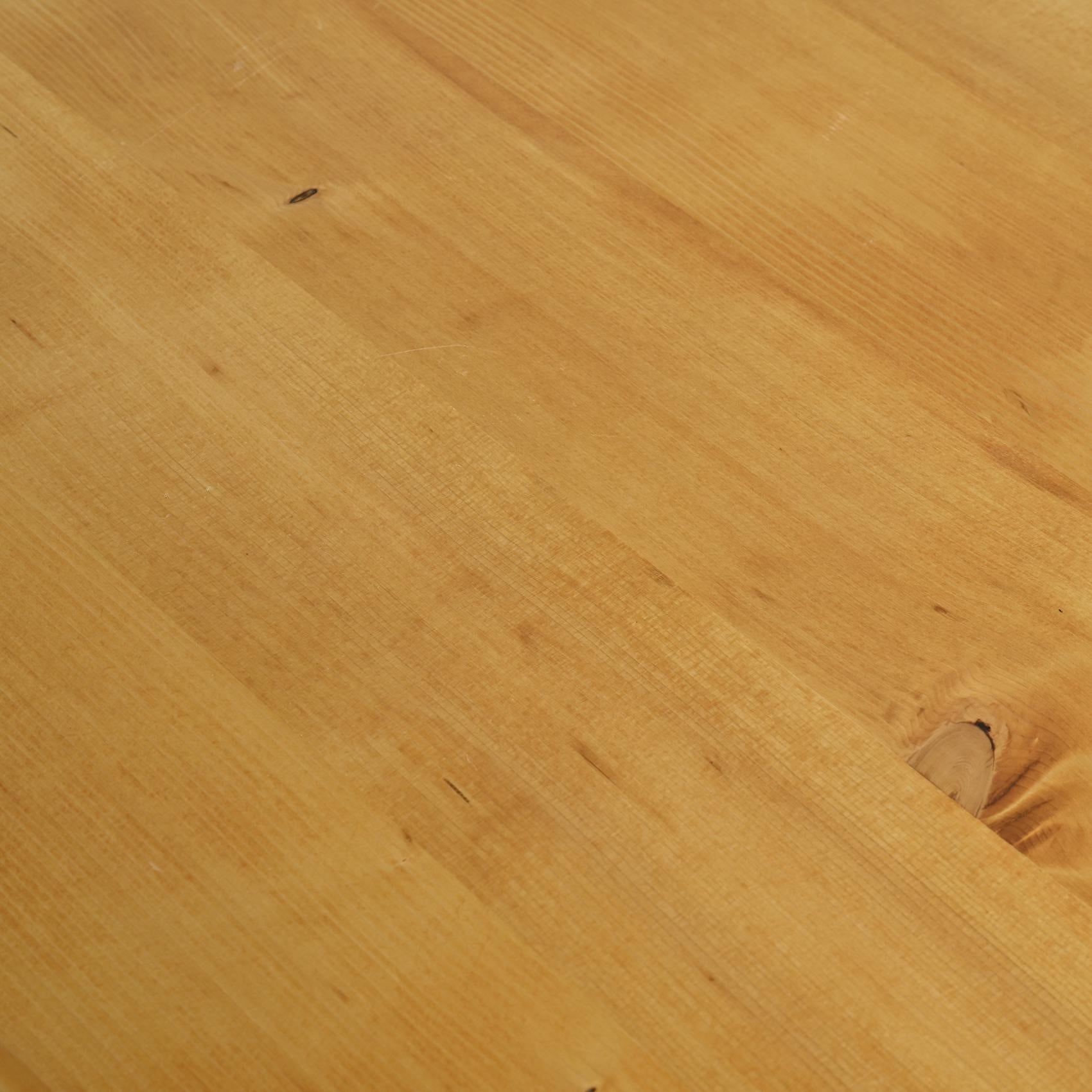Solid Pine Dining Table, Les Arcs, France In Good Condition For Sale In VILLEURBANNE, FR