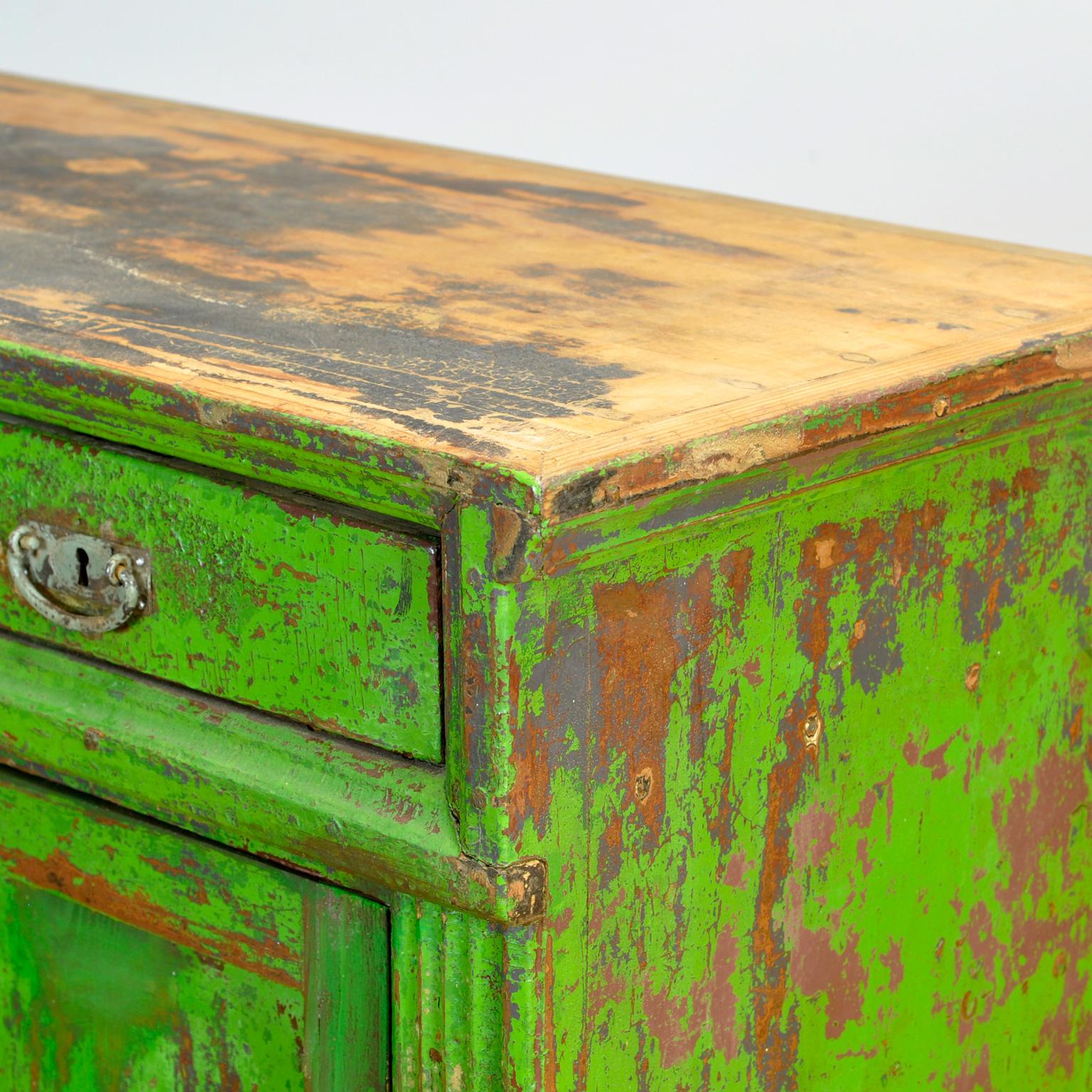 Solid Pine Dresser, 1910’s For Sale 6
