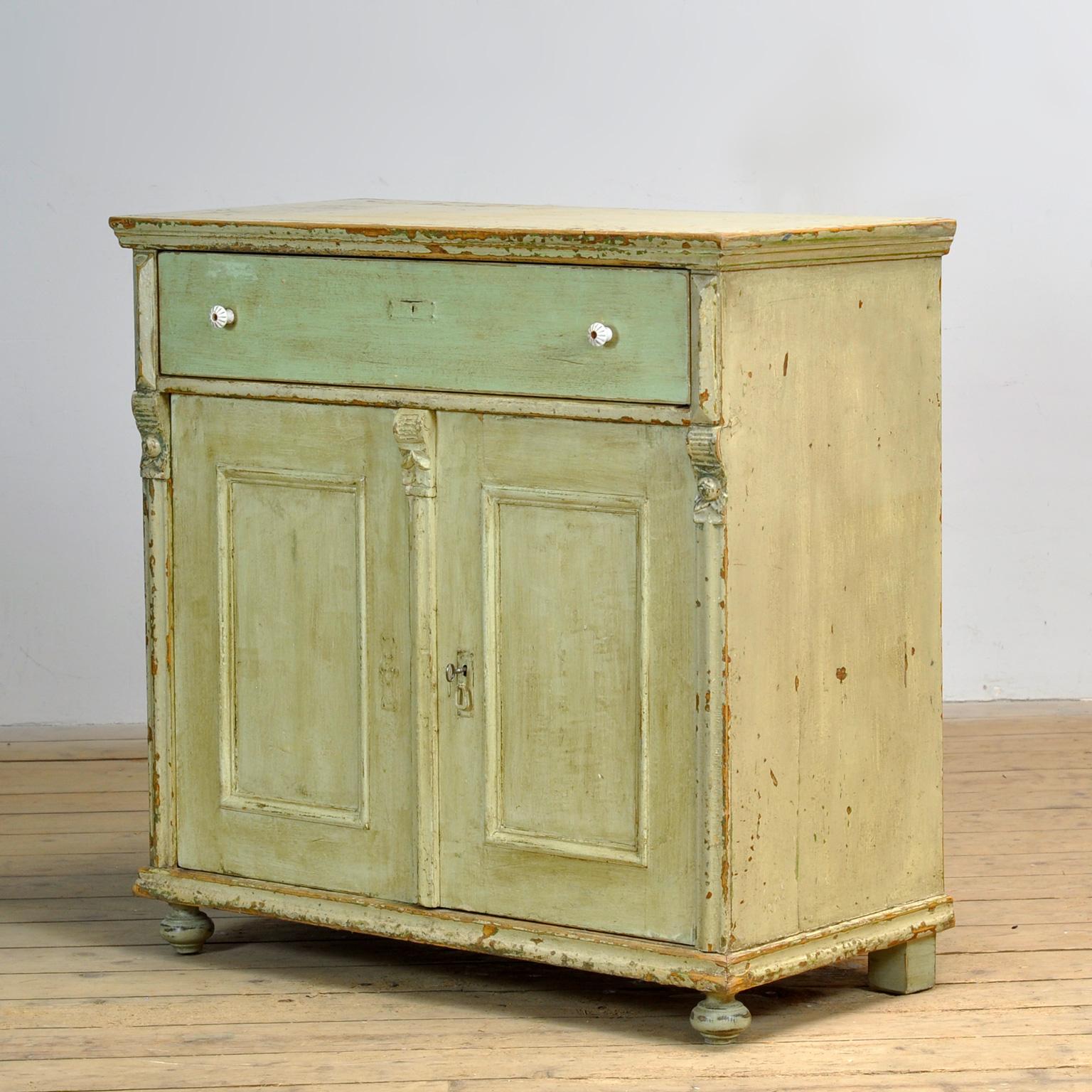Cómoda de pino macizo, años 1910 Húngaro en venta
