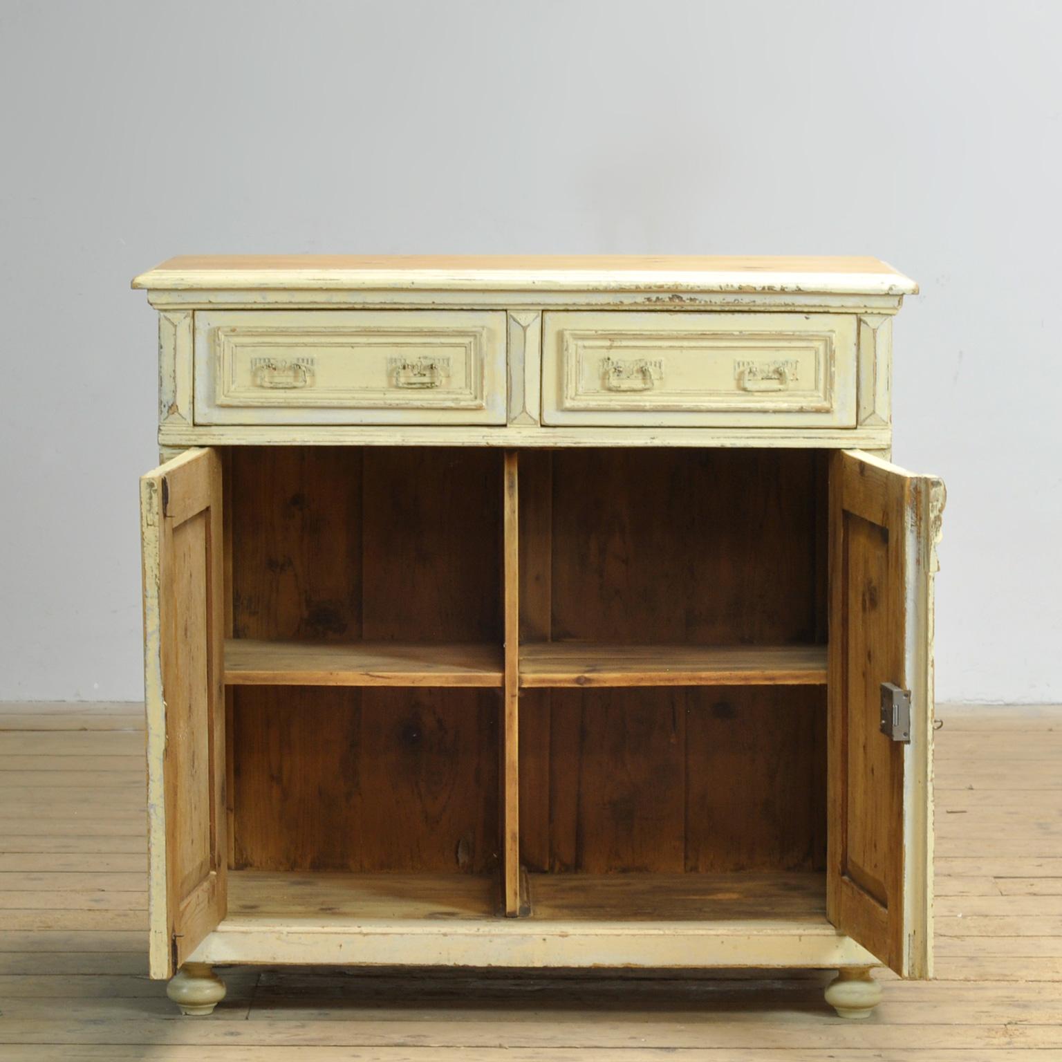 Peint Commode en pin massif, années 1910 en vente